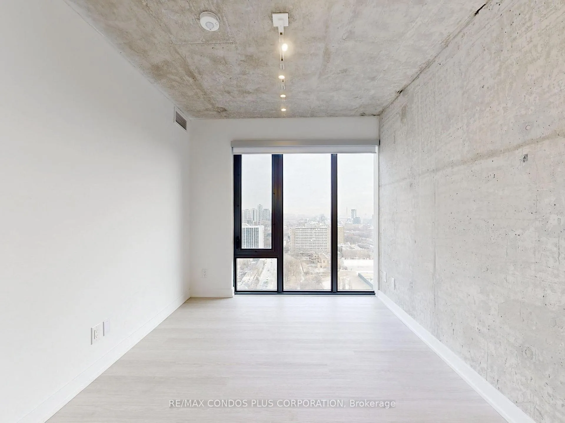 Photo 24 of Unit 2405, 47 Mutual Street, Toronto, Church-Yonge Corridor — HOMEH