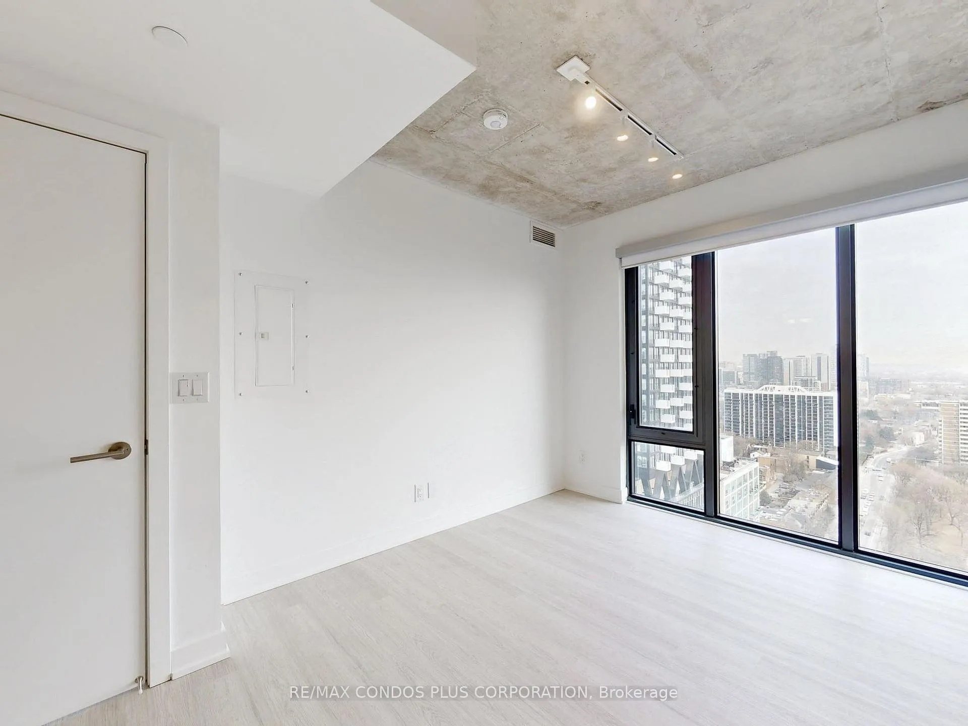 Photo 25 of Unit 2405, 47 Mutual Street, Toronto, Church-Yonge Corridor — HOMEH