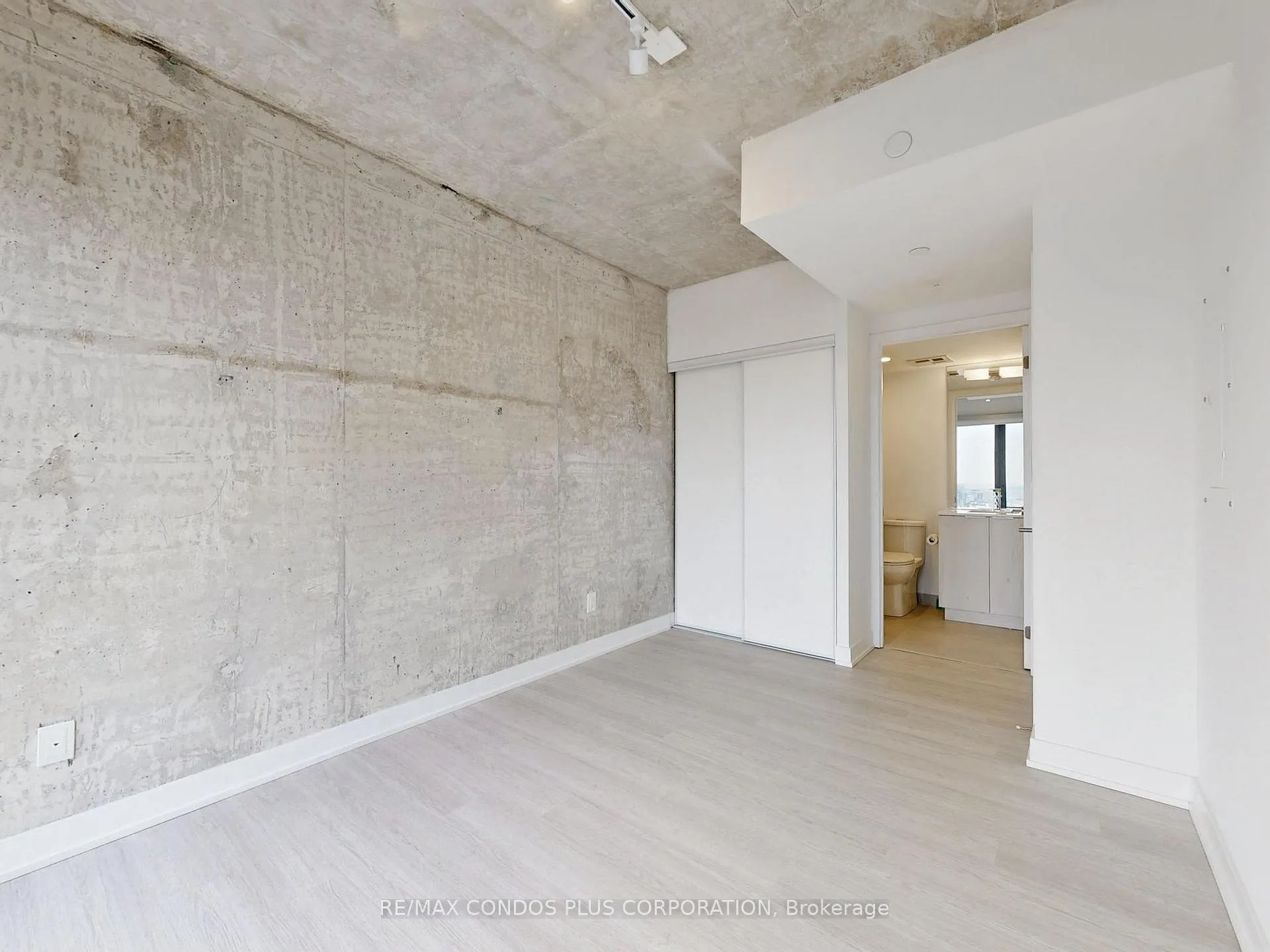 Photo 26 of Unit 2405, 47 Mutual Street, Toronto, Church-Yonge Corridor — HOMEH
