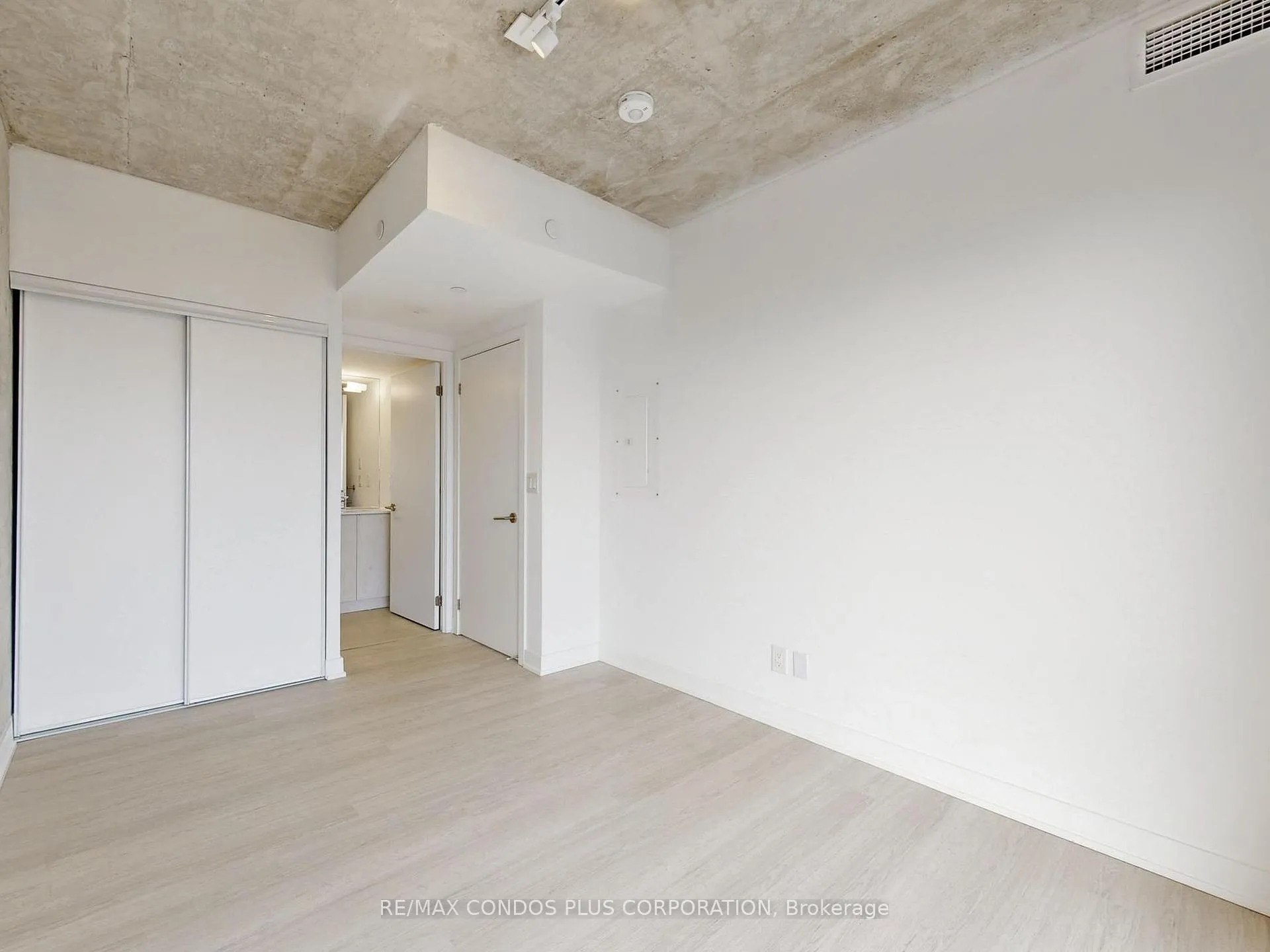 Photo 28 of Unit 2405, 47 Mutual Street, Toronto, Church-Yonge Corridor — HOMEH