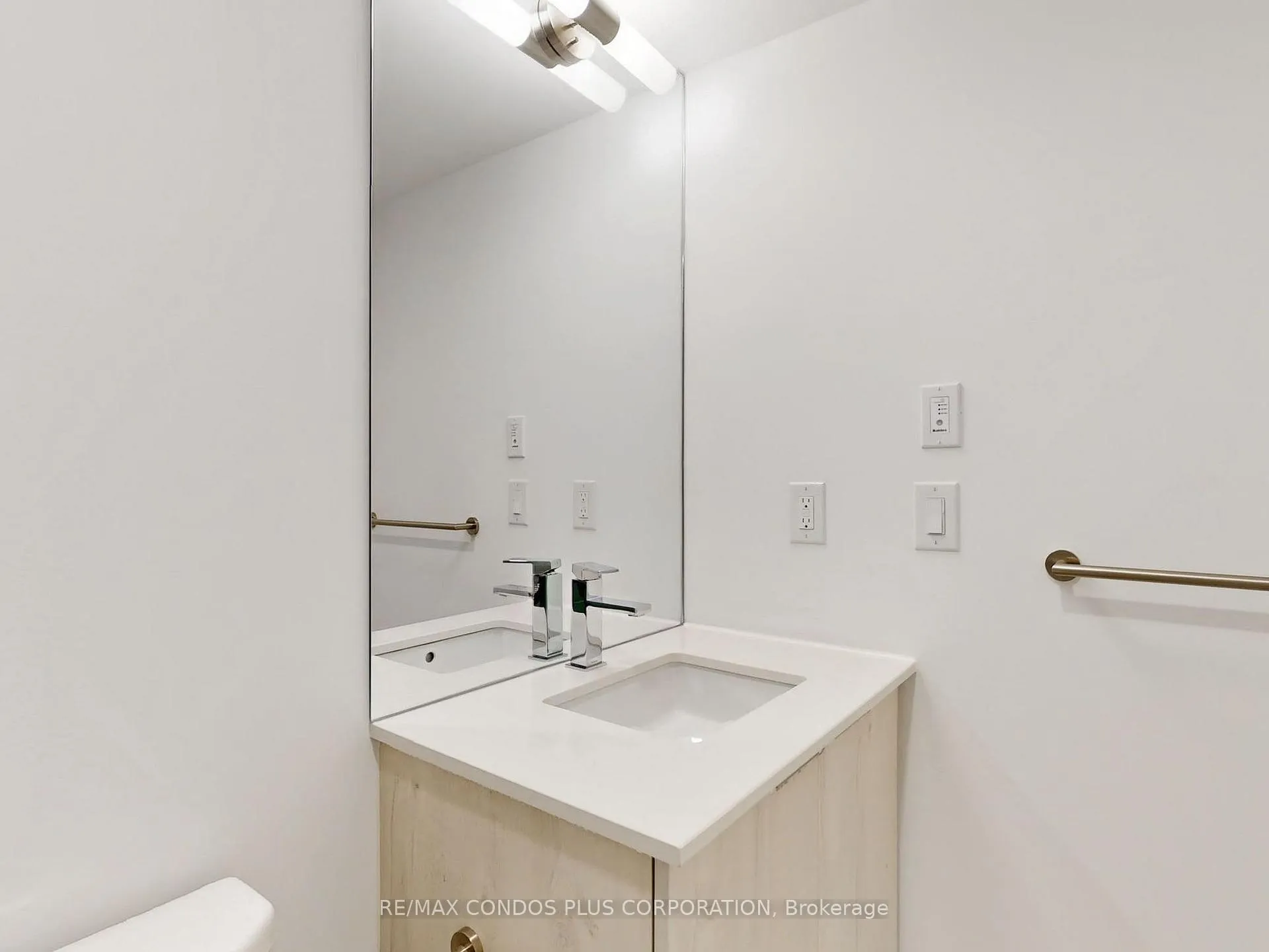 Photo 30 of Unit 2405, 47 Mutual Street, Toronto, Church-Yonge Corridor — HOMEH
