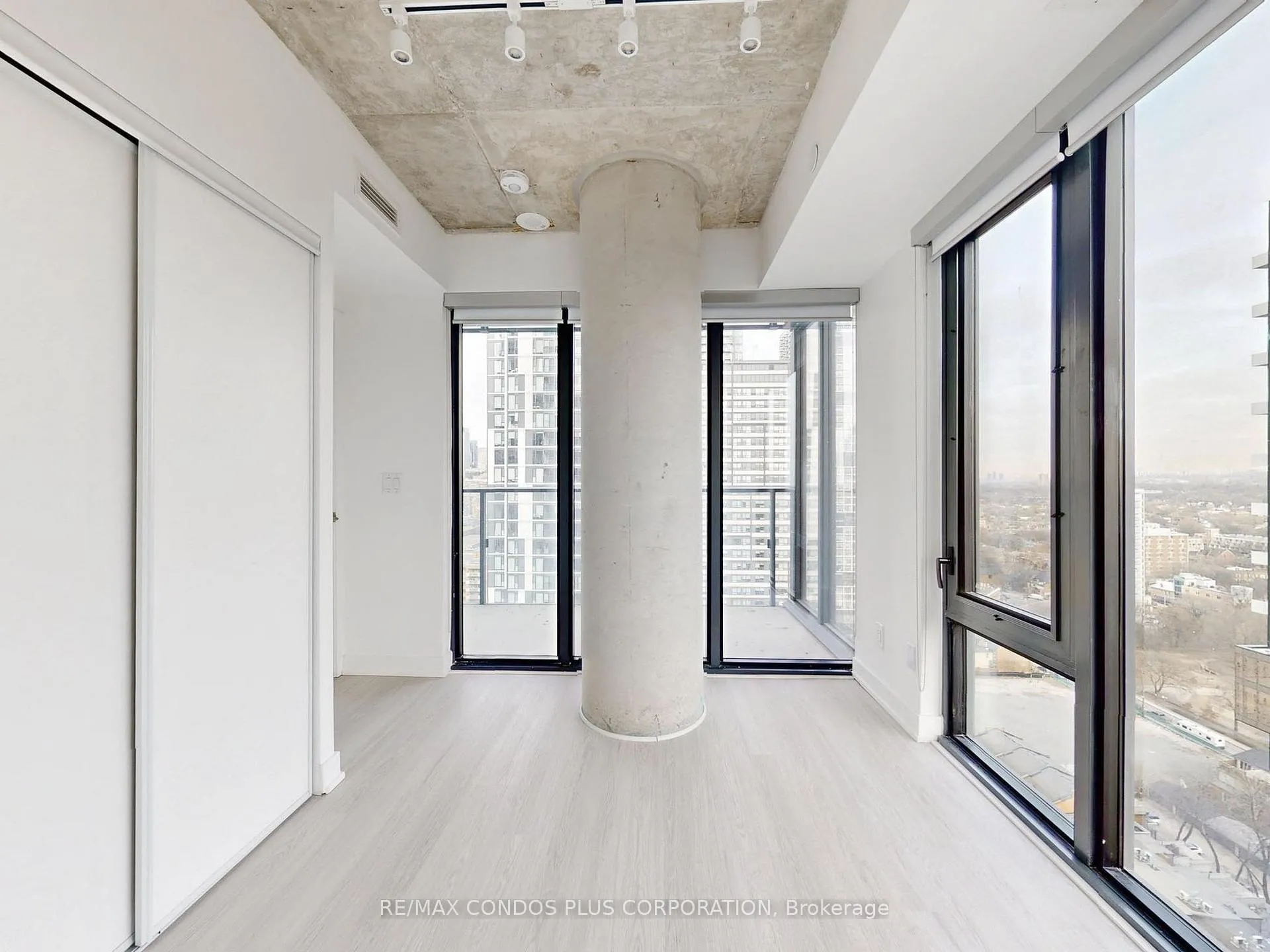 Photo 36 of Unit 2405, 47 Mutual Street, Toronto, Church-Yonge Corridor — HOMEH
