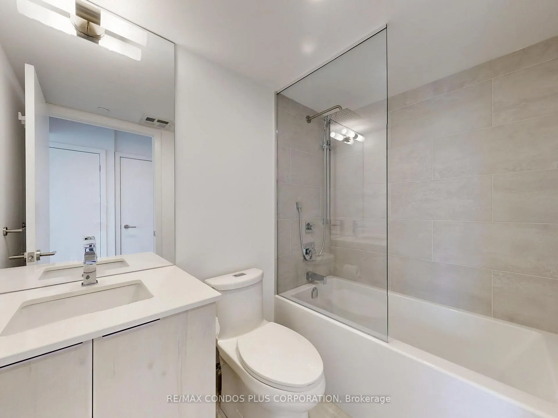 Photo 38 of Unit 2405, 47 Mutual Street, Toronto, Church-Yonge Corridor — HOMEH