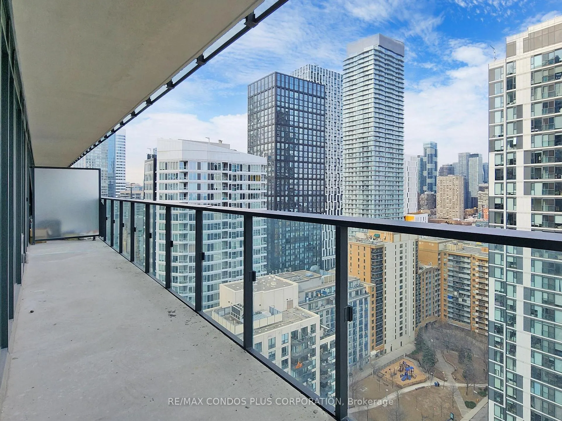 Photo 46 of Unit 2405, 47 Mutual Street, Toronto, Church-Yonge Corridor — HOMEH