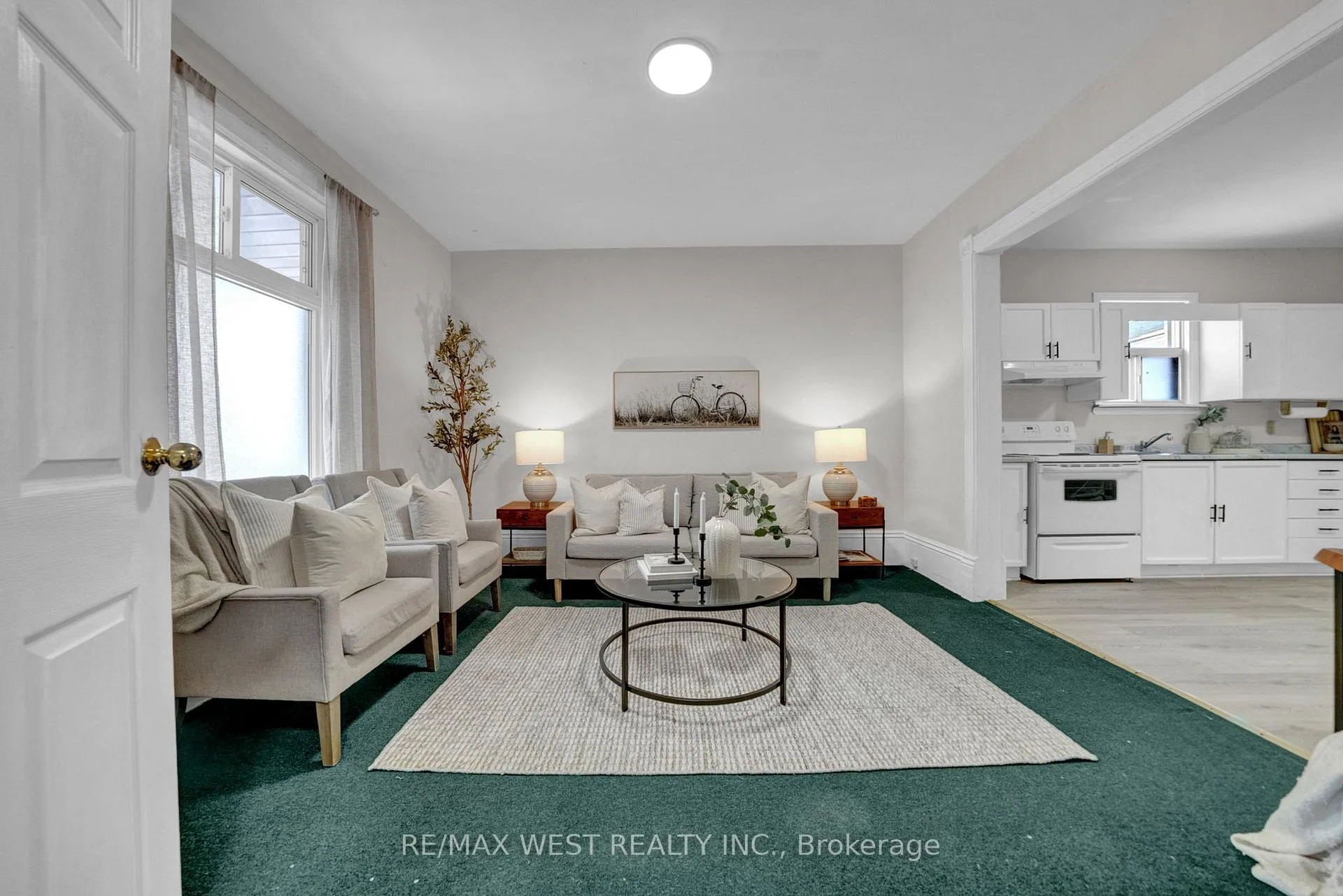 Photo 5 of 164 Albert Street, Oshawa, Central — HOMEH