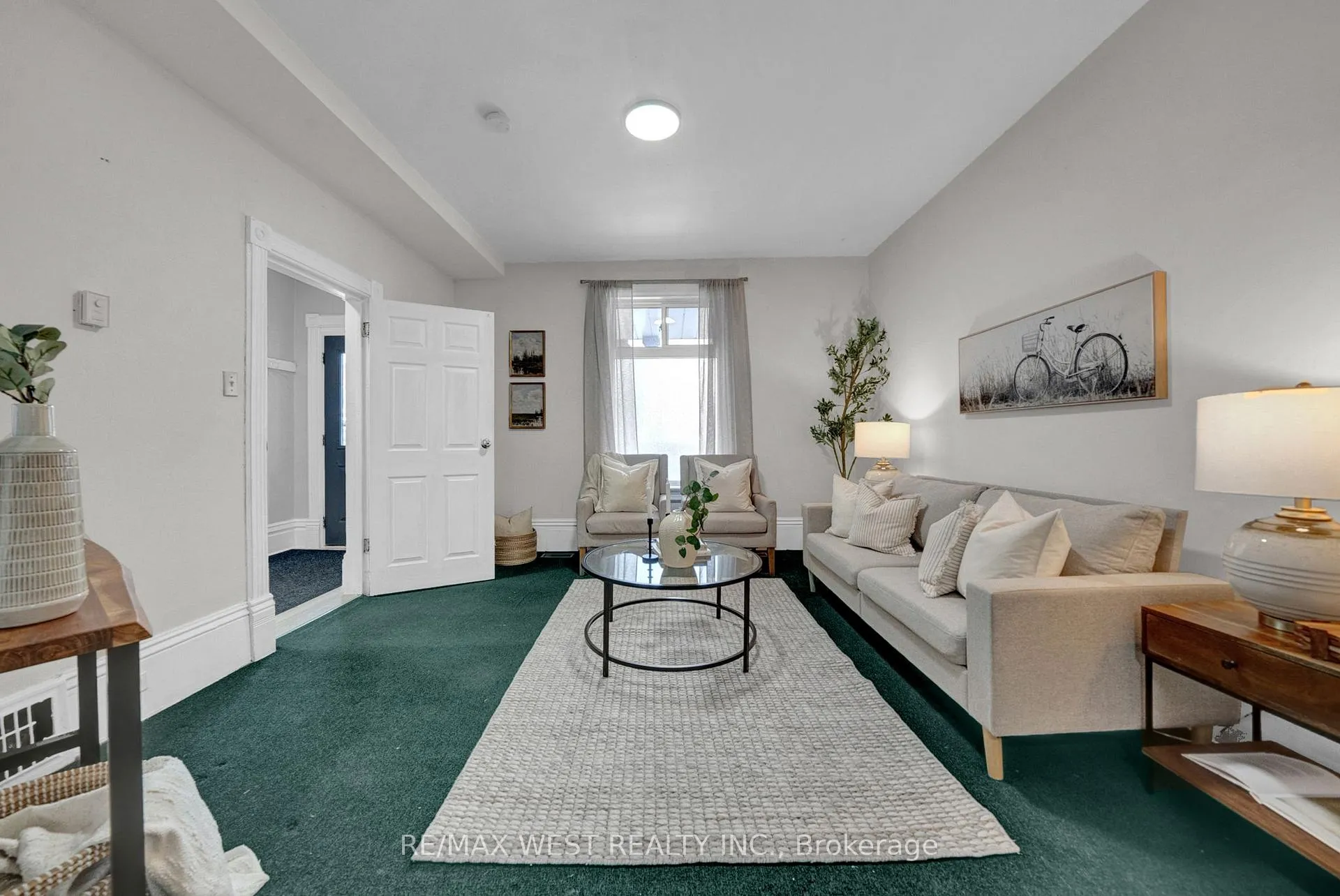 Photo 8 of 164 Albert Street, Oshawa, Central — HOMEH