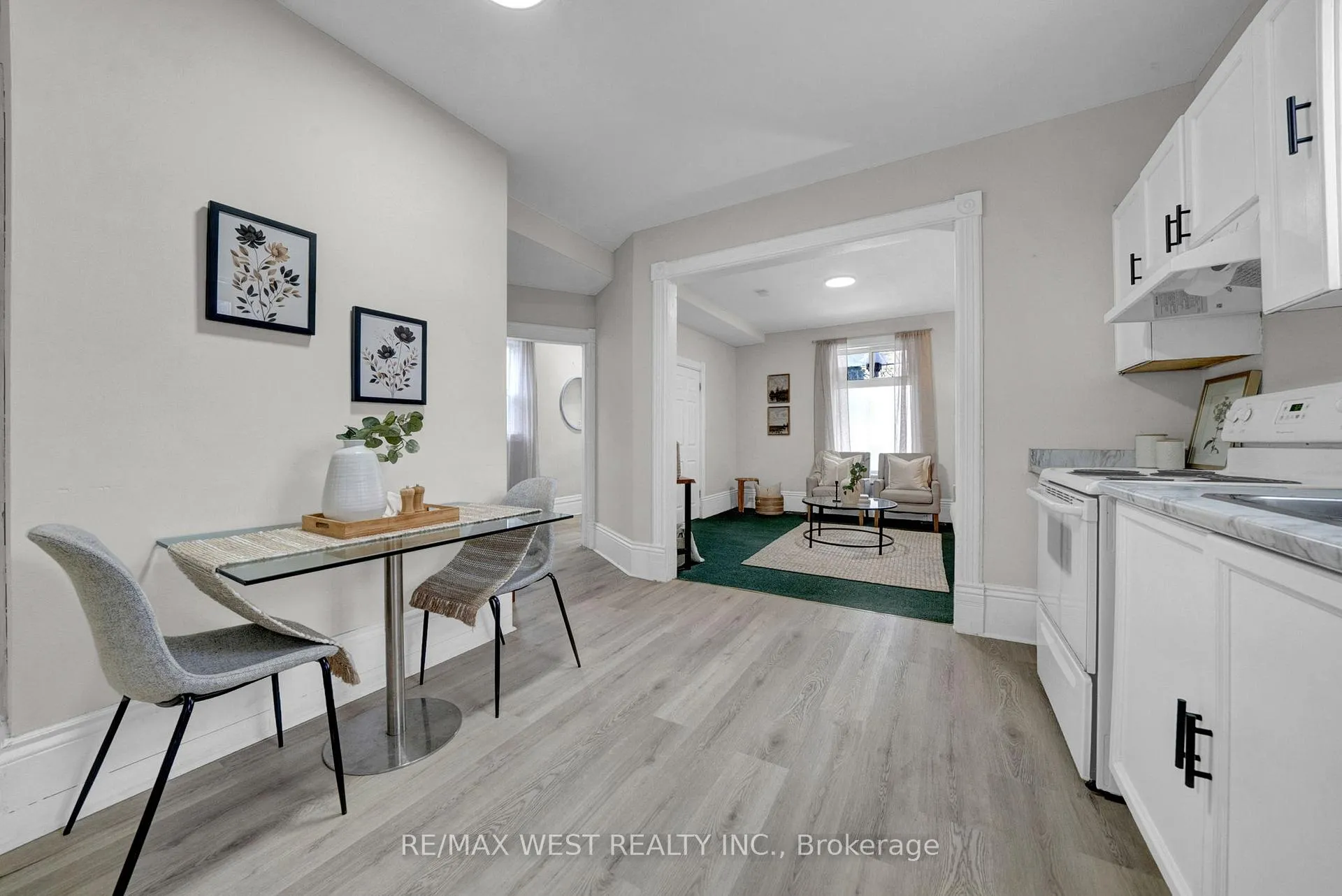 Photo 11 of 164 Albert Street, Oshawa, Central — HOMEH