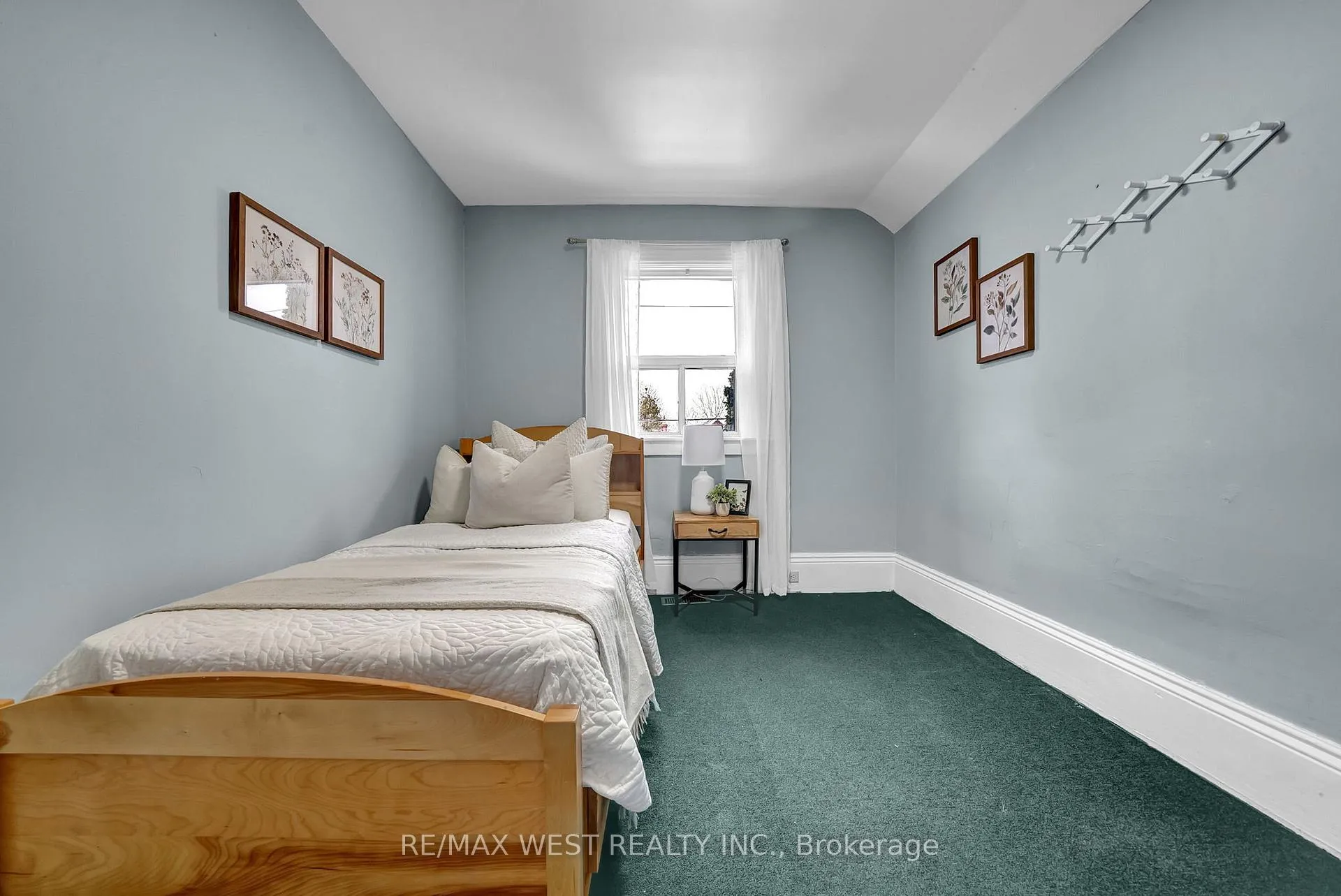 Photo 17 of 164 Albert Street, Oshawa, Central — HOMEH