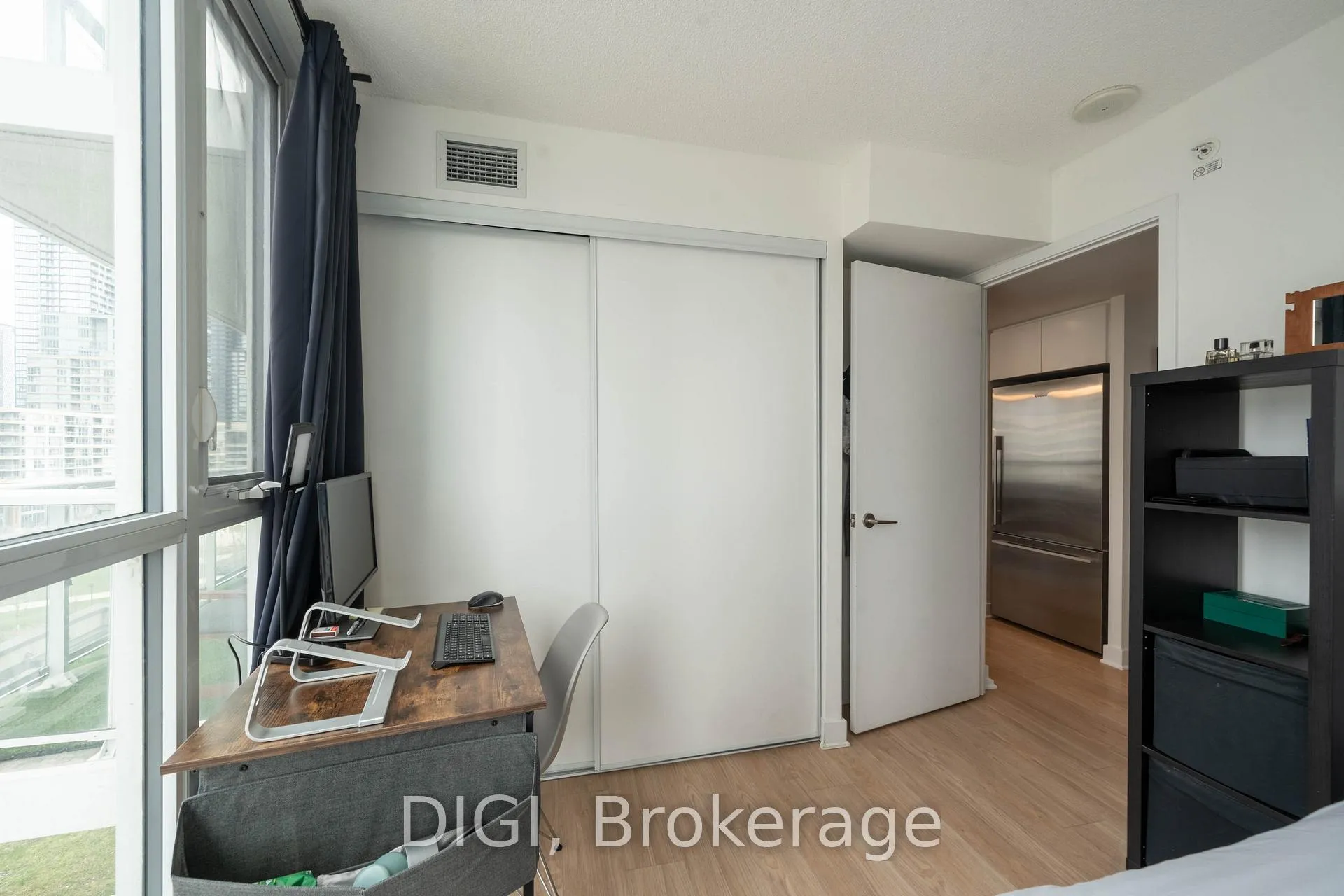 Photo 10 of Unit 915, 75 Queens Wharf Road, Toronto, Waterfront Communities — HOMEH
