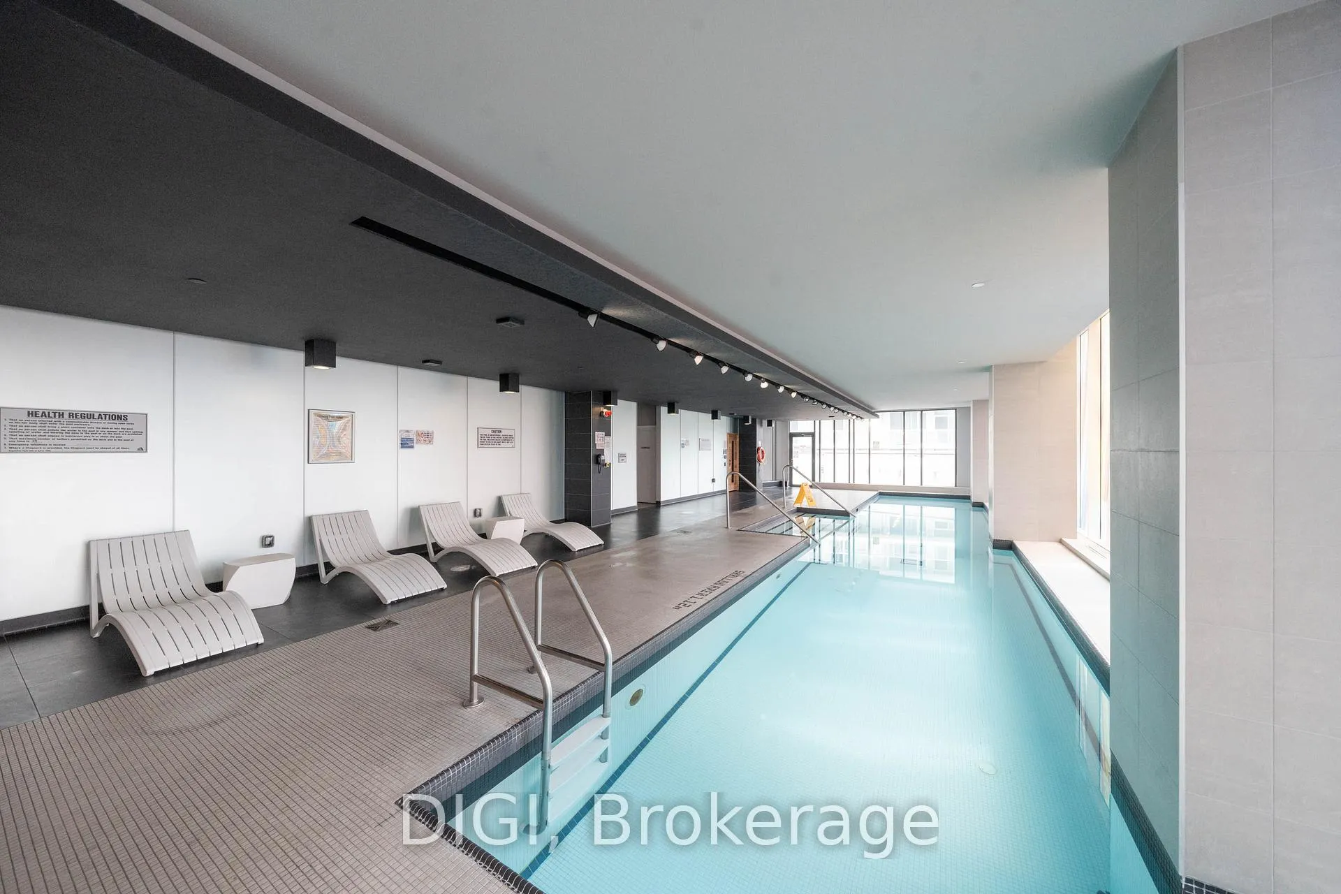 Photo 15 of Unit 915, 75 Queens Wharf Road, Toronto, Waterfront Communities — HOMEH