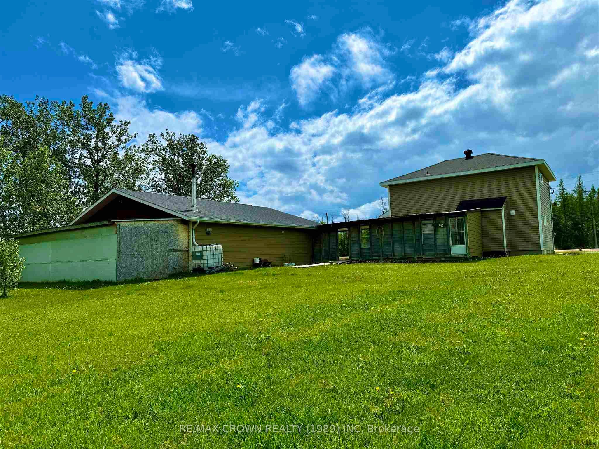 Photo 80 of 208 Highway 11 N, Kapuskasing — HOMEH