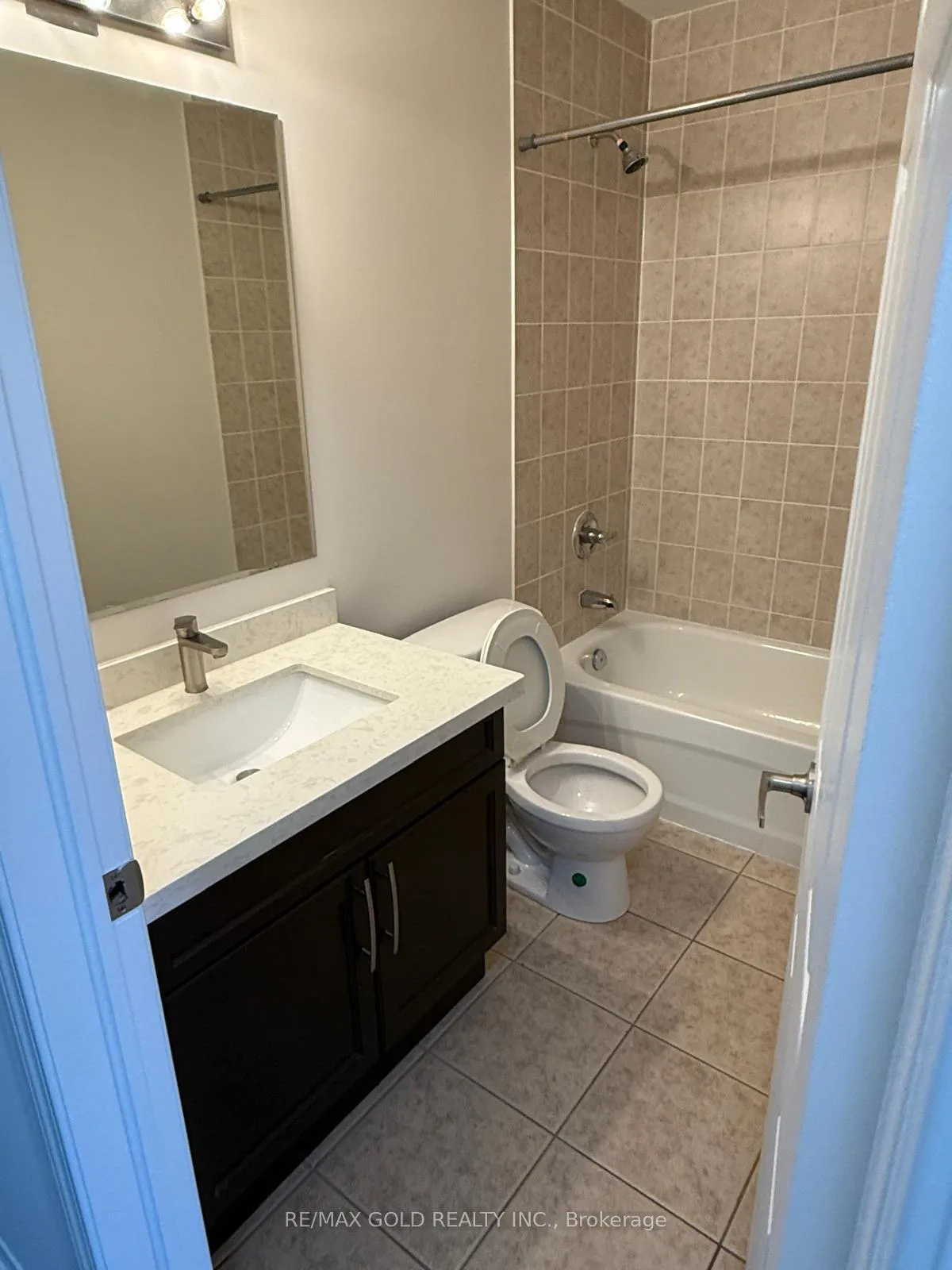 Photo 13 of 6 Stemford Road, Brampton, Northwest Brampton — HOMEH