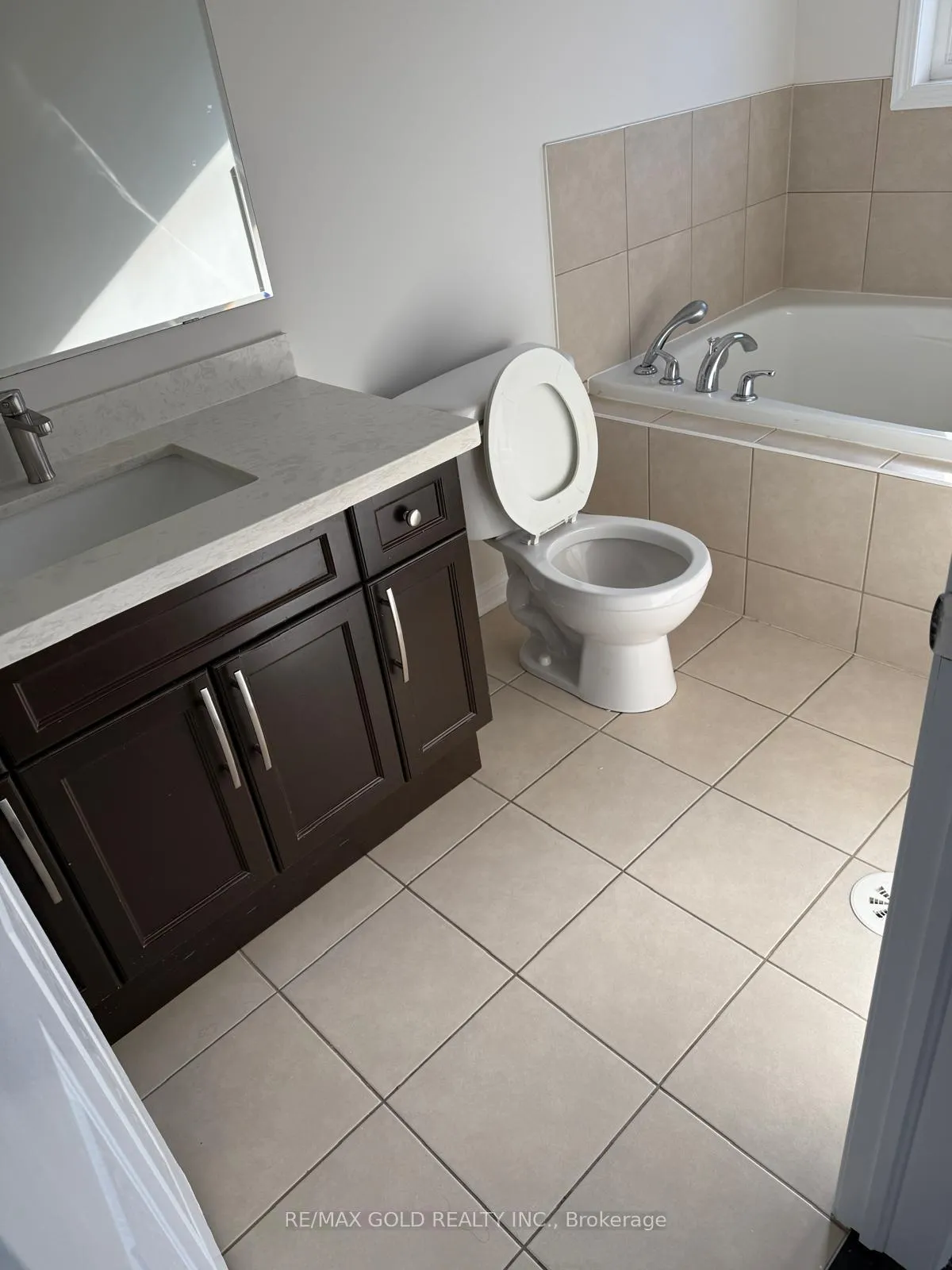 Photo 18 of 6 Stemford Road, Brampton, Northwest Brampton — HOMEH