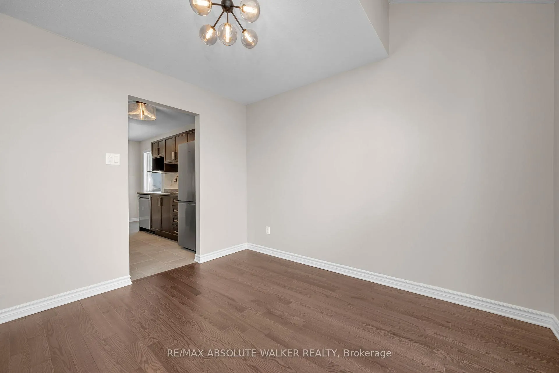 Photo 8 of 1538 Briarfield Crescent, Ottawa, Fallingbrook/Ridgemount — HOMEH
