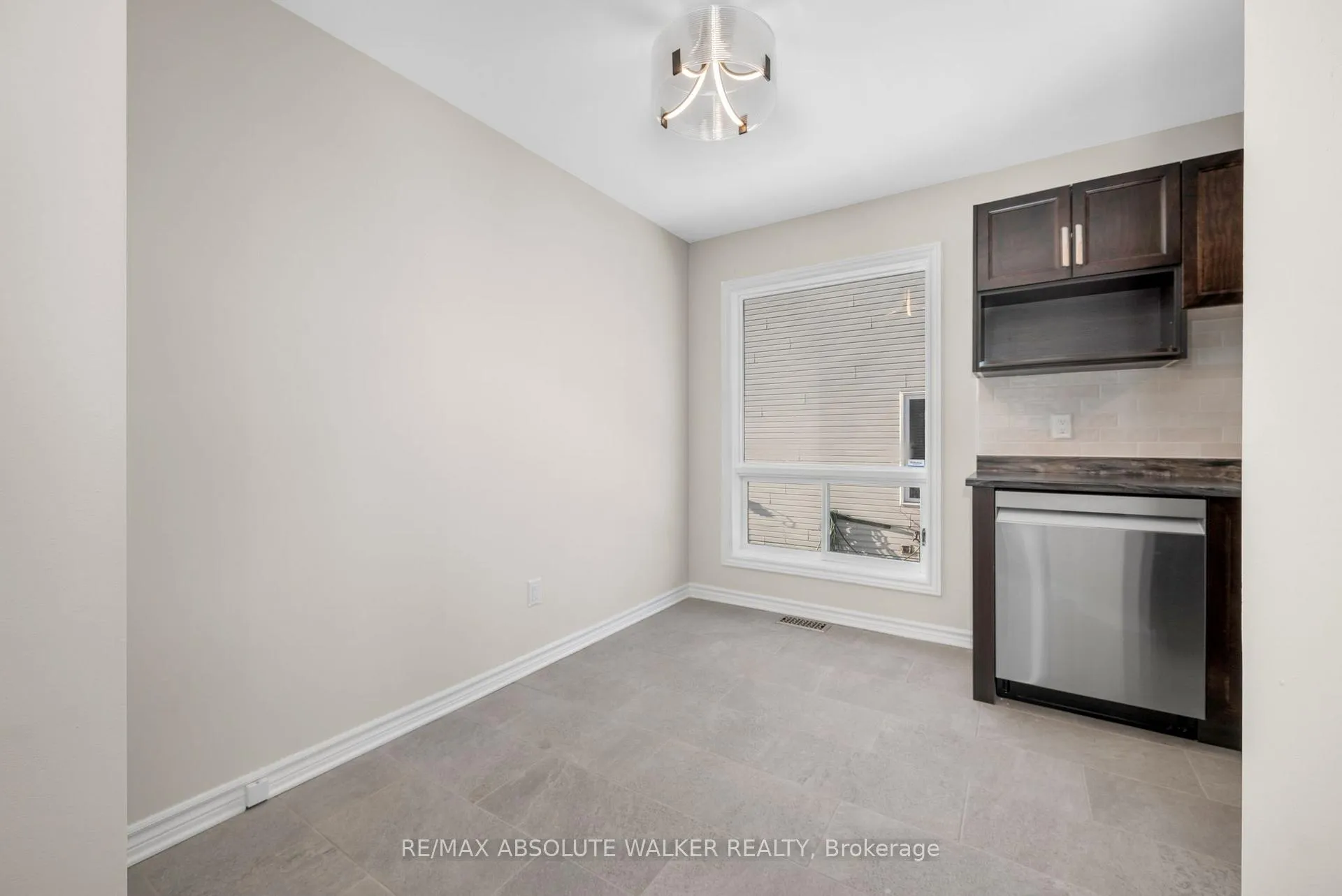 Photo 14 of 1538 Briarfield Crescent, Ottawa, Fallingbrook/Ridgemount — HOMEH