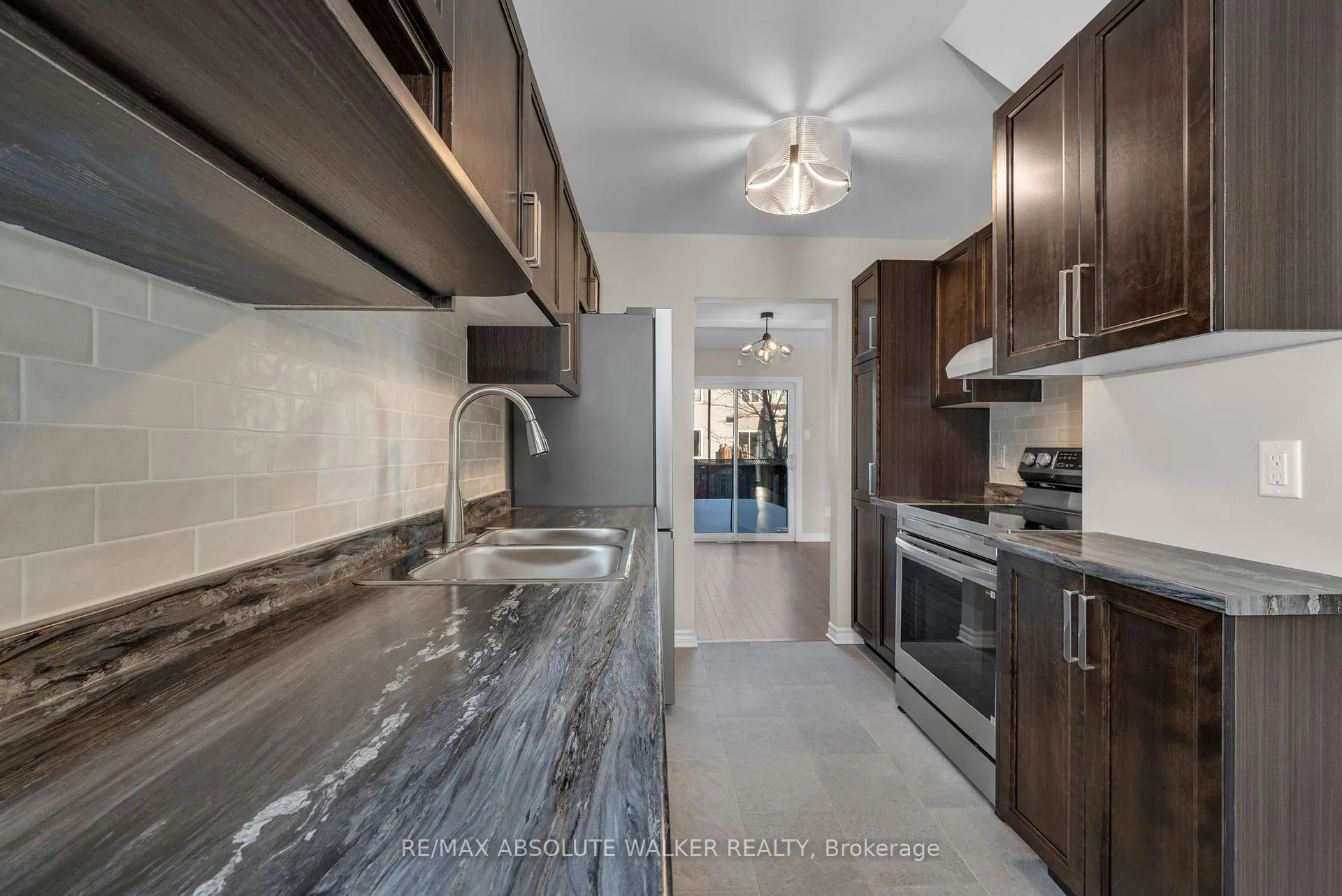 Photo 16 of 1538 Briarfield Crescent, Ottawa, Fallingbrook/Ridgemount — HOMEH