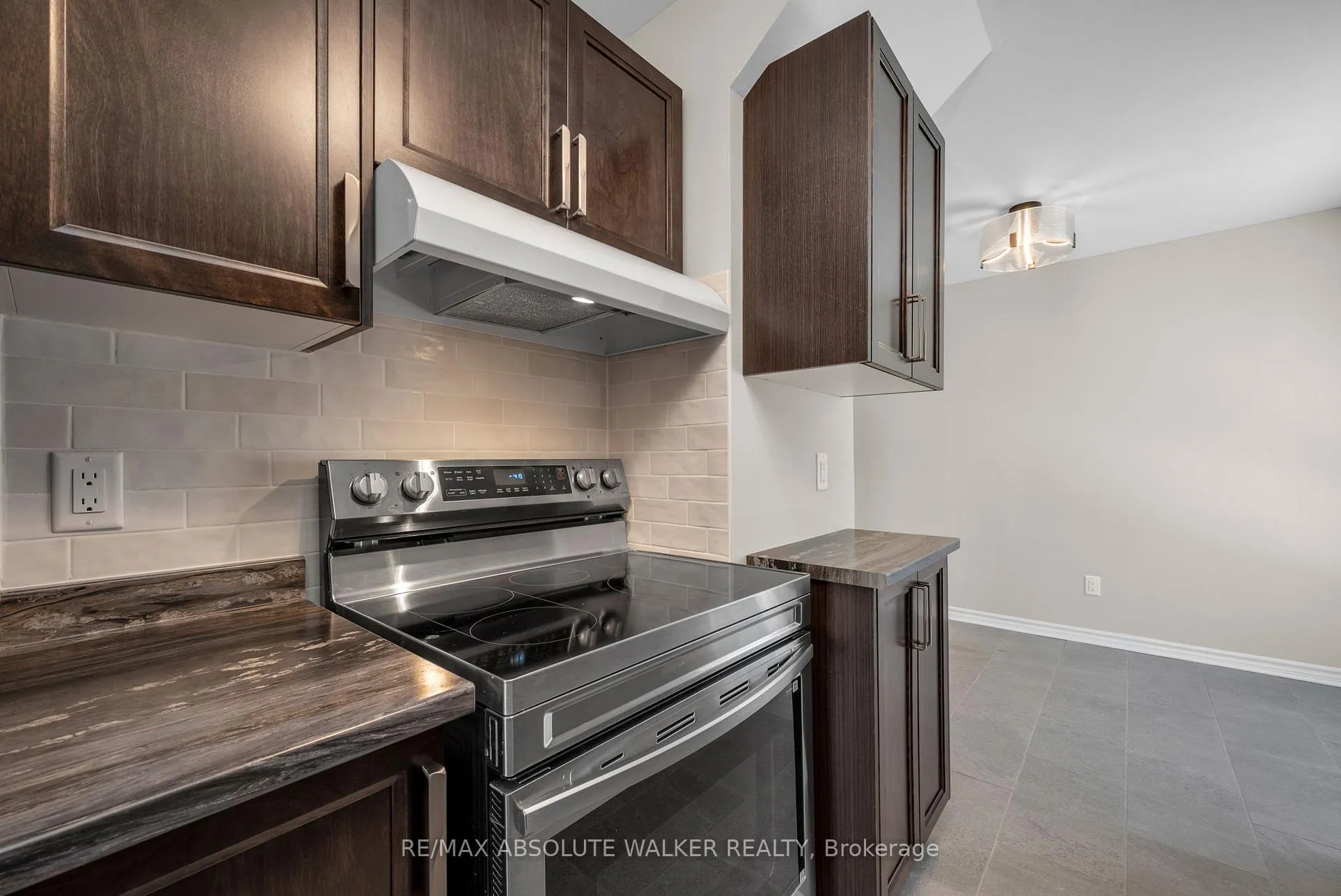 Photo 17 of 1538 Briarfield Crescent, Ottawa, Fallingbrook/Ridgemount — HOMEH