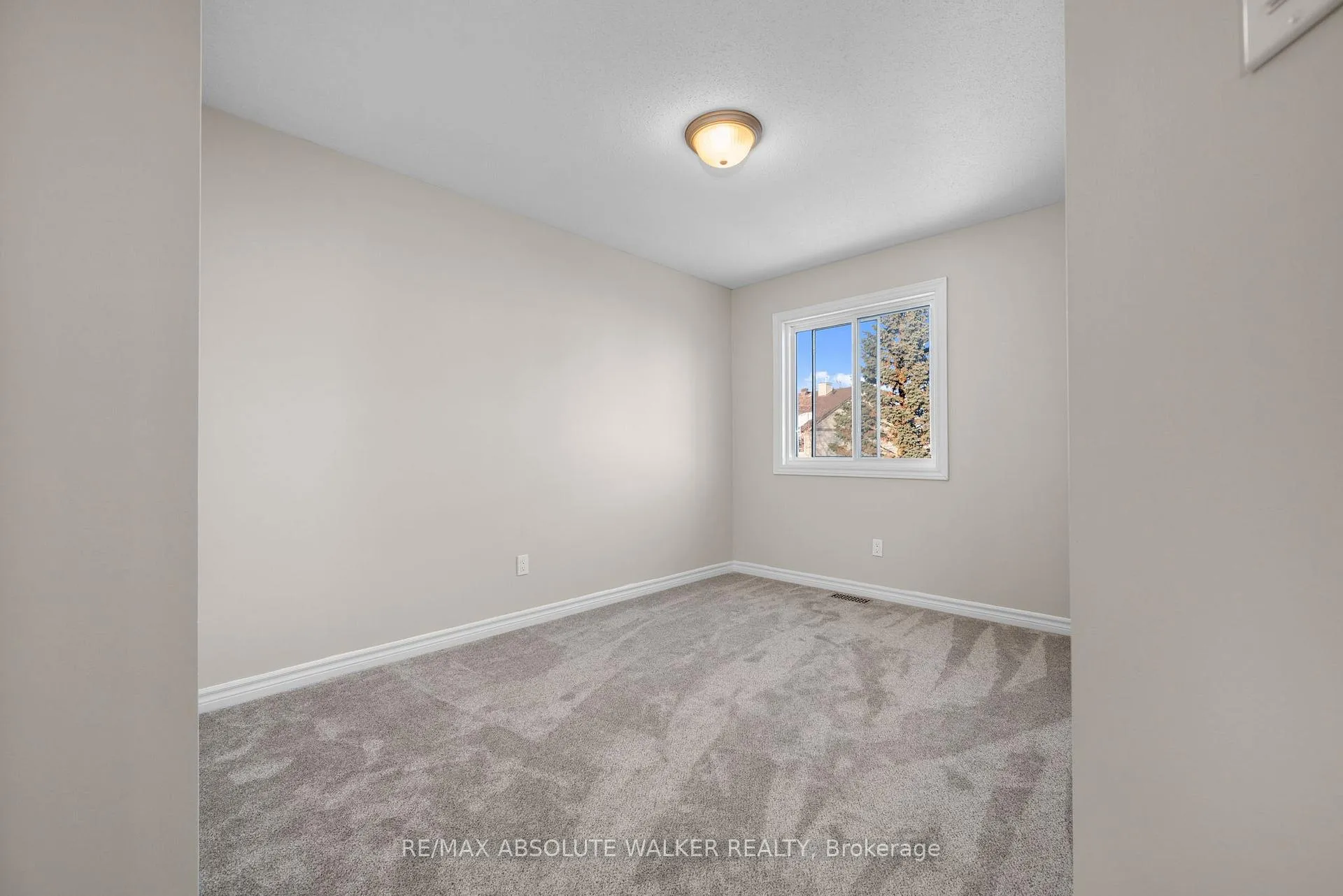 Photo 27 of 1538 Briarfield Crescent, Ottawa, Fallingbrook/Ridgemount — HOMEH