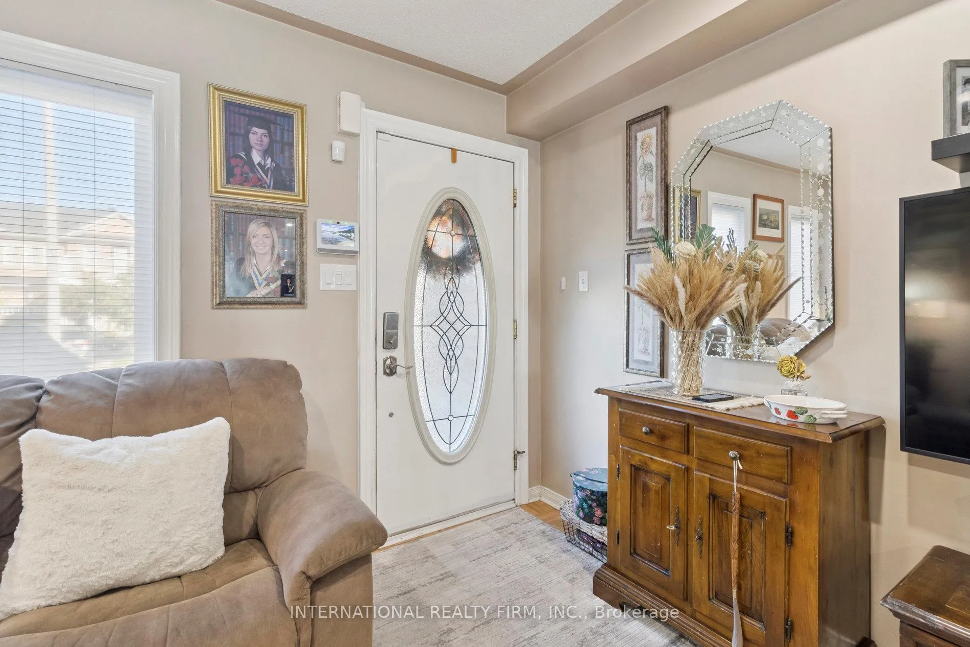 Photo 6 of 76 Timberwolf Crescent, Vaughan, Vellore Village — HOMEH
