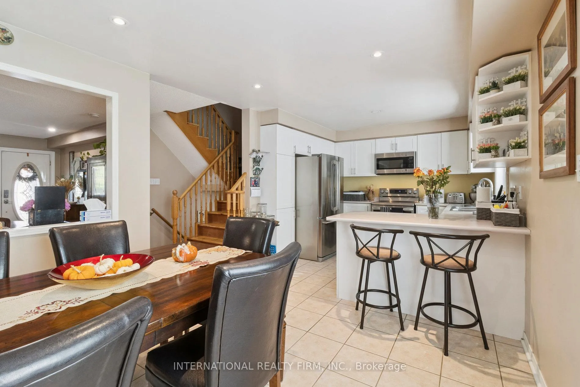 Photo 15 of 76 Timberwolf Crescent, Vaughan, Vellore Village — HOMEH