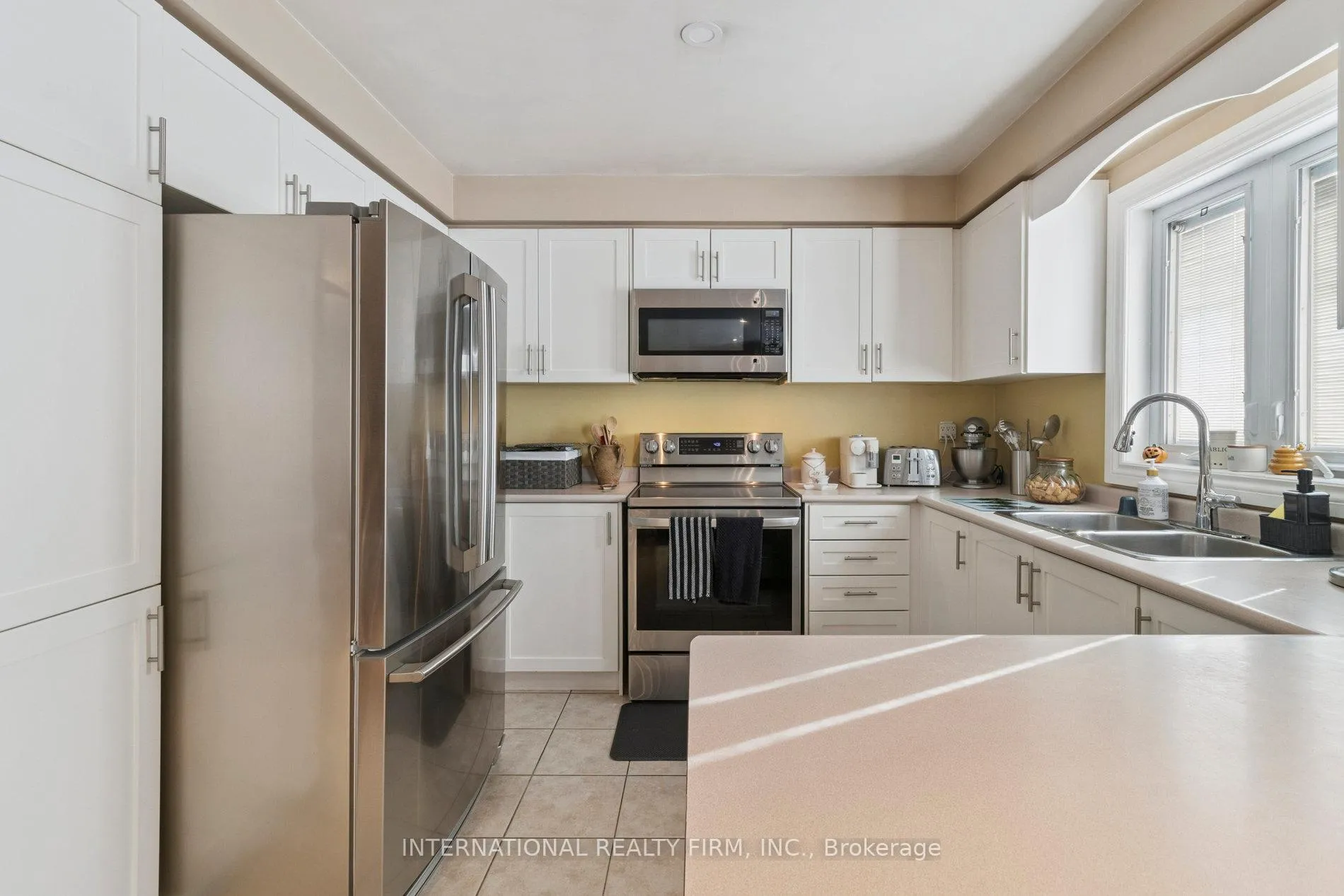 Photo 17 of 76 Timberwolf Crescent, Vaughan, Vellore Village — HOMEH