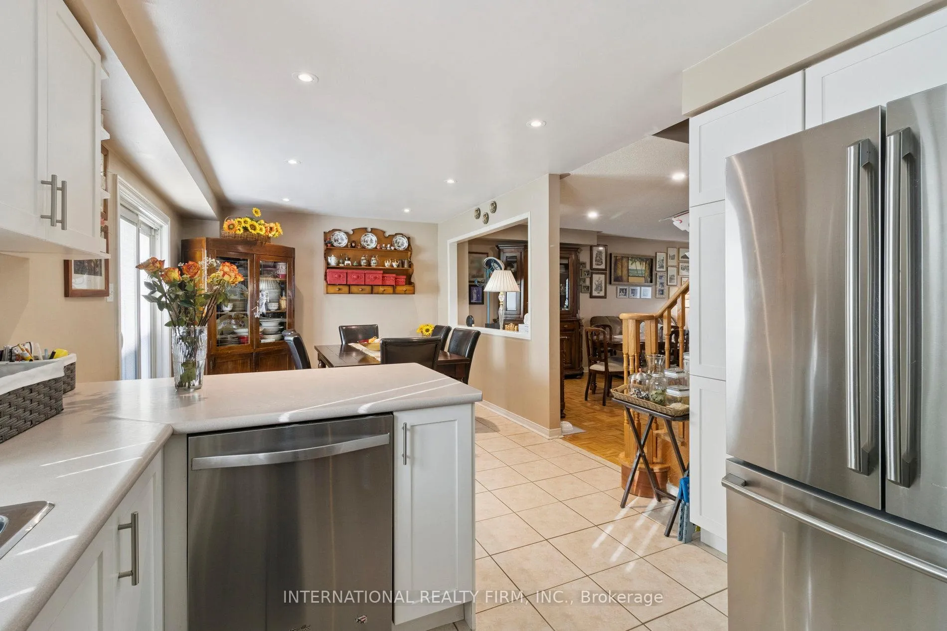 Photo 20 of 76 Timberwolf Crescent, Vaughan, Vellore Village — HOMEH