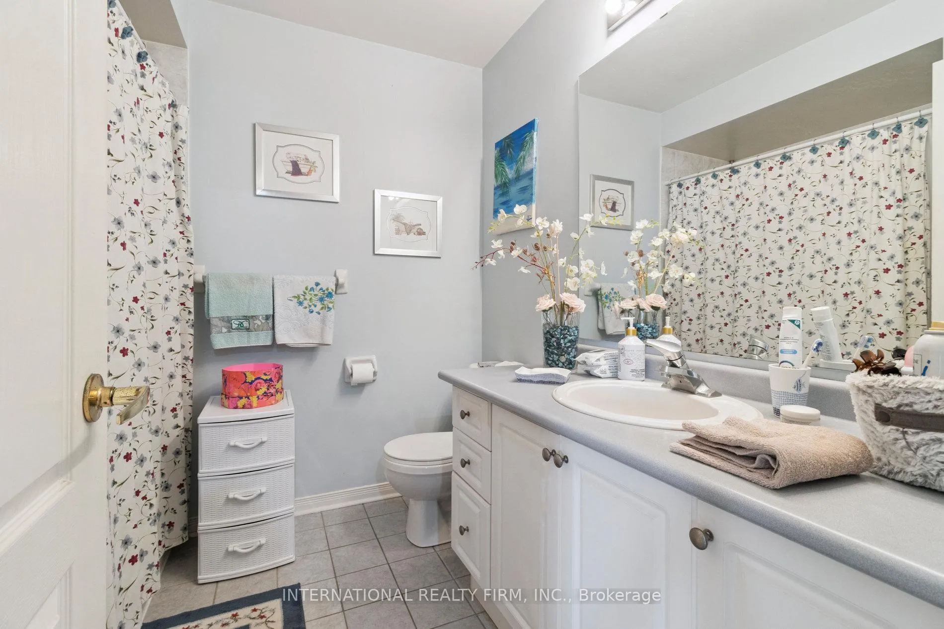 Photo 28 of 76 Timberwolf Crescent, Vaughan, Vellore Village — HOMEH