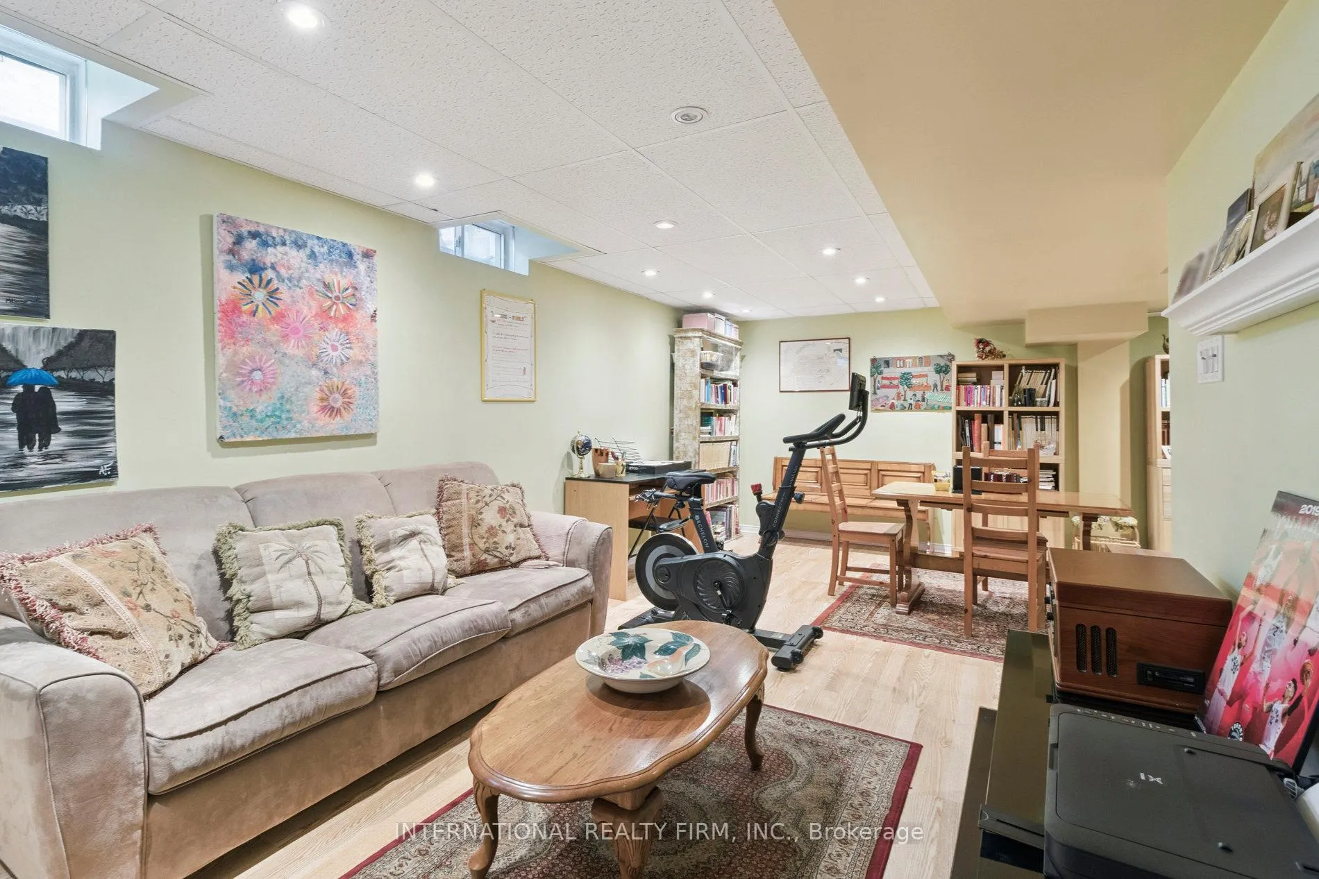 Photo 35 of 76 Timberwolf Crescent, Vaughan, Vellore Village — HOMEH