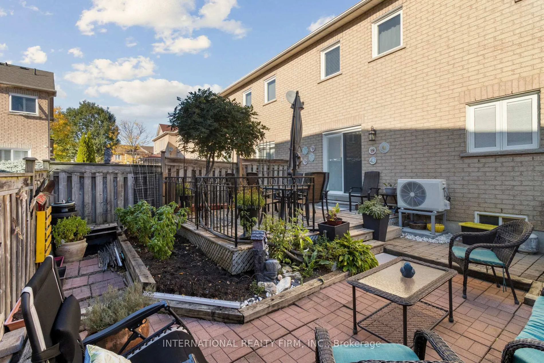 Photo 42 of 76 Timberwolf Crescent, Vaughan, Vellore Village — HOMEH