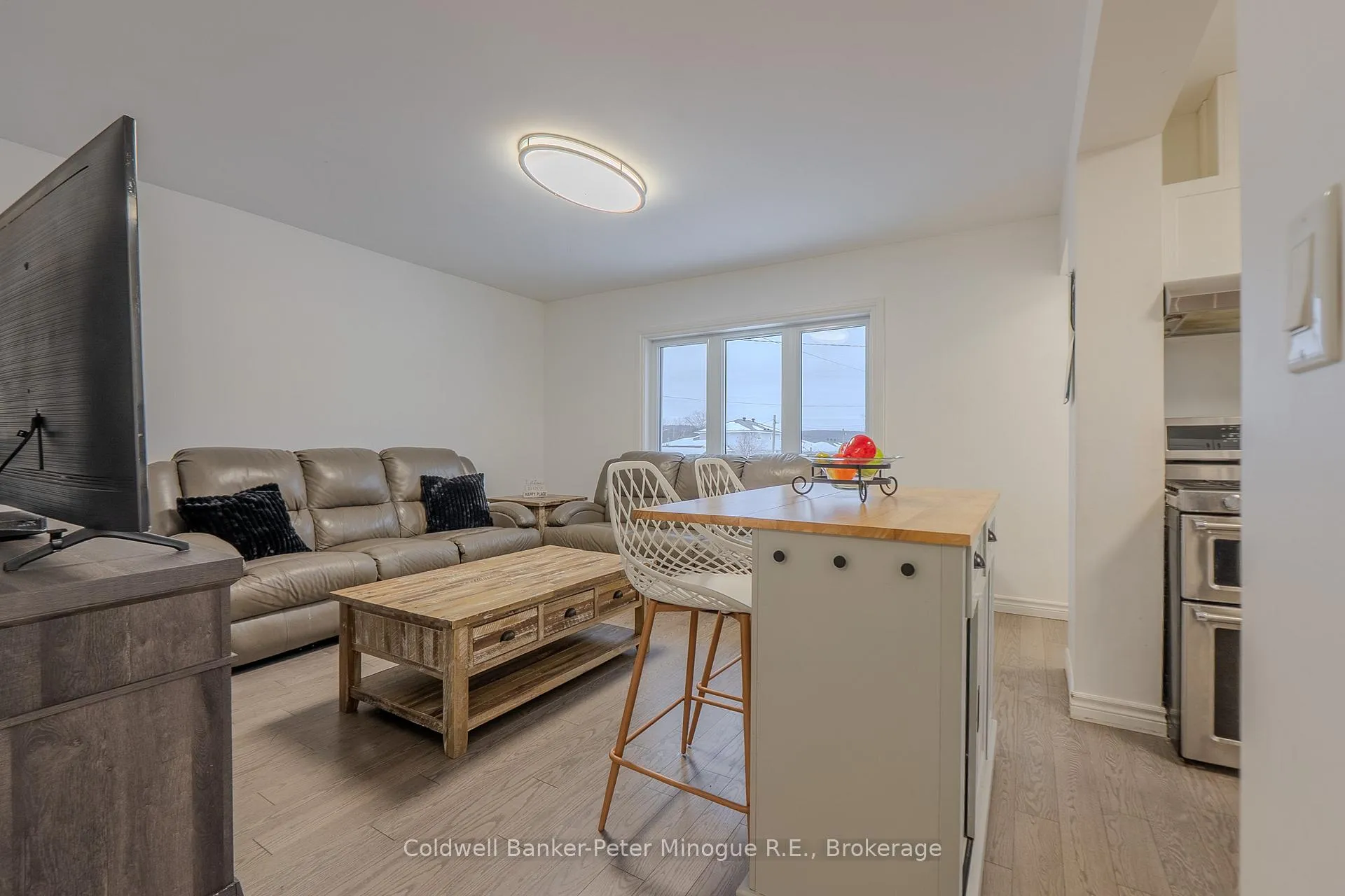 Photo 7 of 979 Morin Street, North Bay, Central — HOMEH