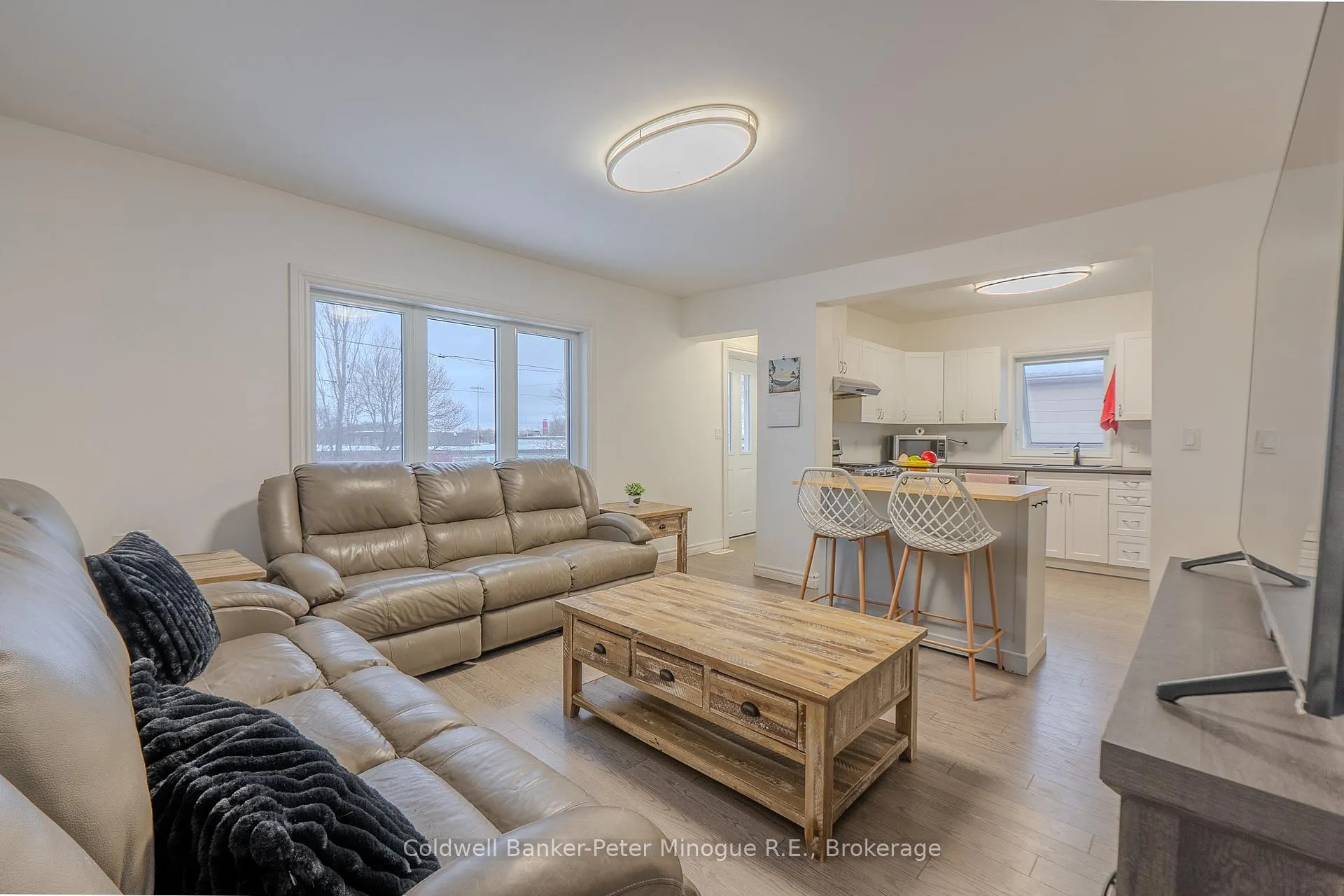 Photo 8 of 979 Morin Street, North Bay, Central — HOMEH
