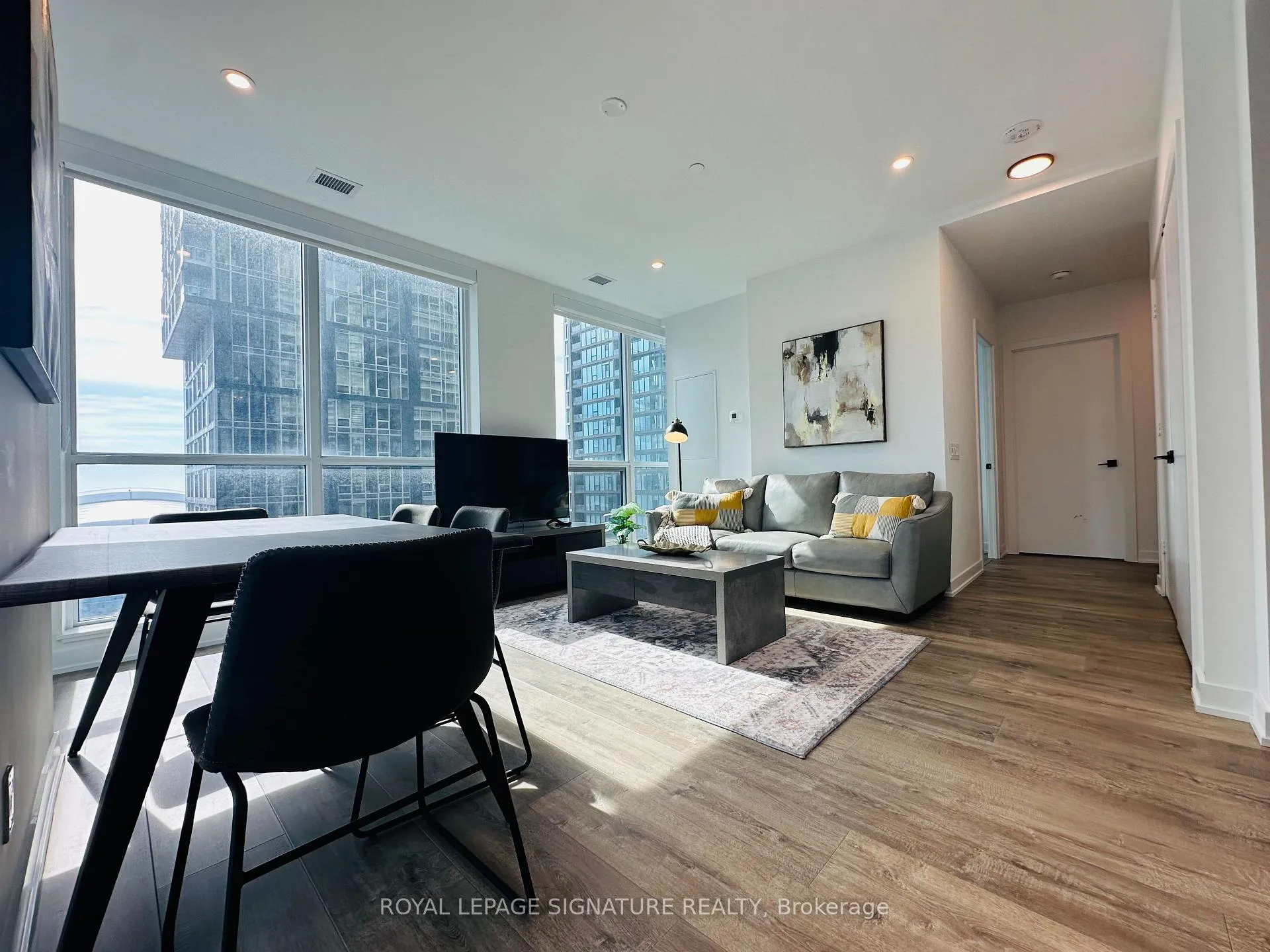 Photo 5 of Unit 2602, 327 King Street W, Toronto, Waterfront Communities — HOMEH