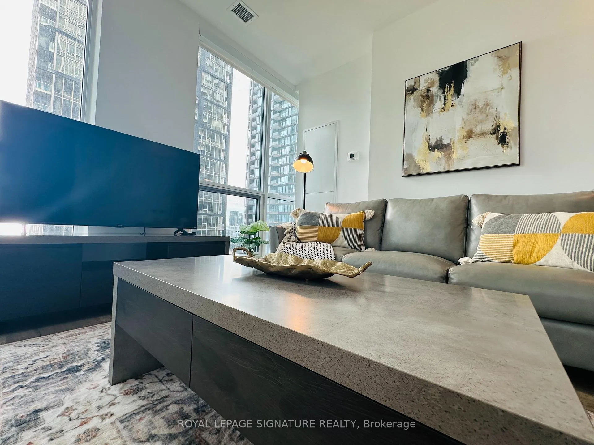 Photo 7 of Unit 2602, 327 King Street W, Toronto, Waterfront Communities — HOMEH