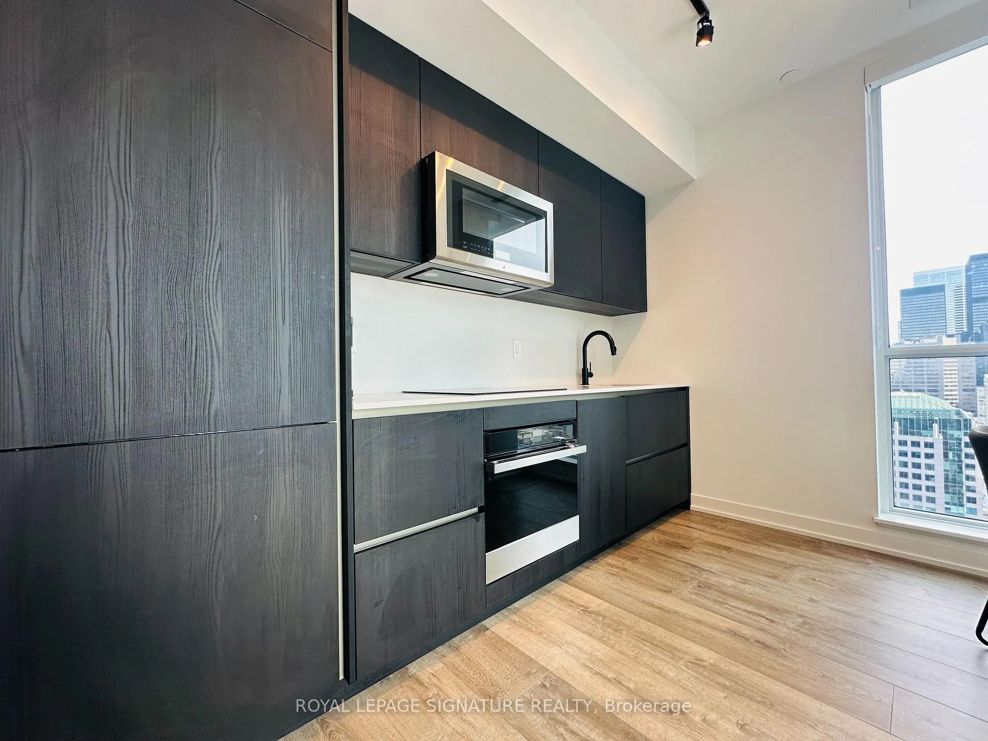 Photo 8 of Unit 2602, 327 King Street W, Toronto, Waterfront Communities — HOMEH