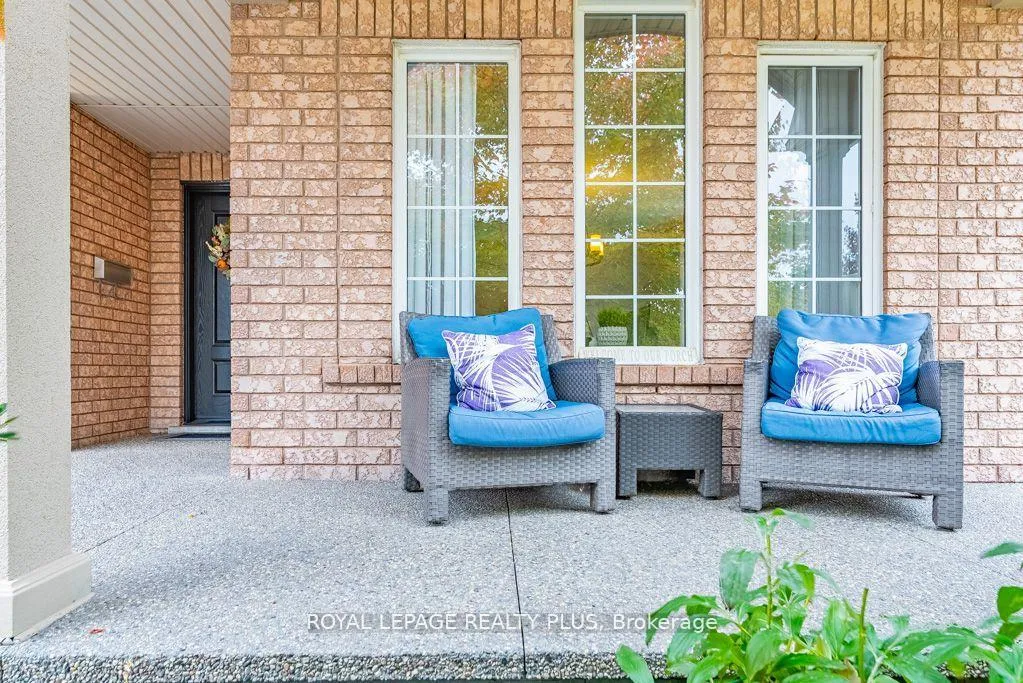 Photo 2 of 20 Navy Crescent, Brampton, Fletcher's Meadow — HOMEH