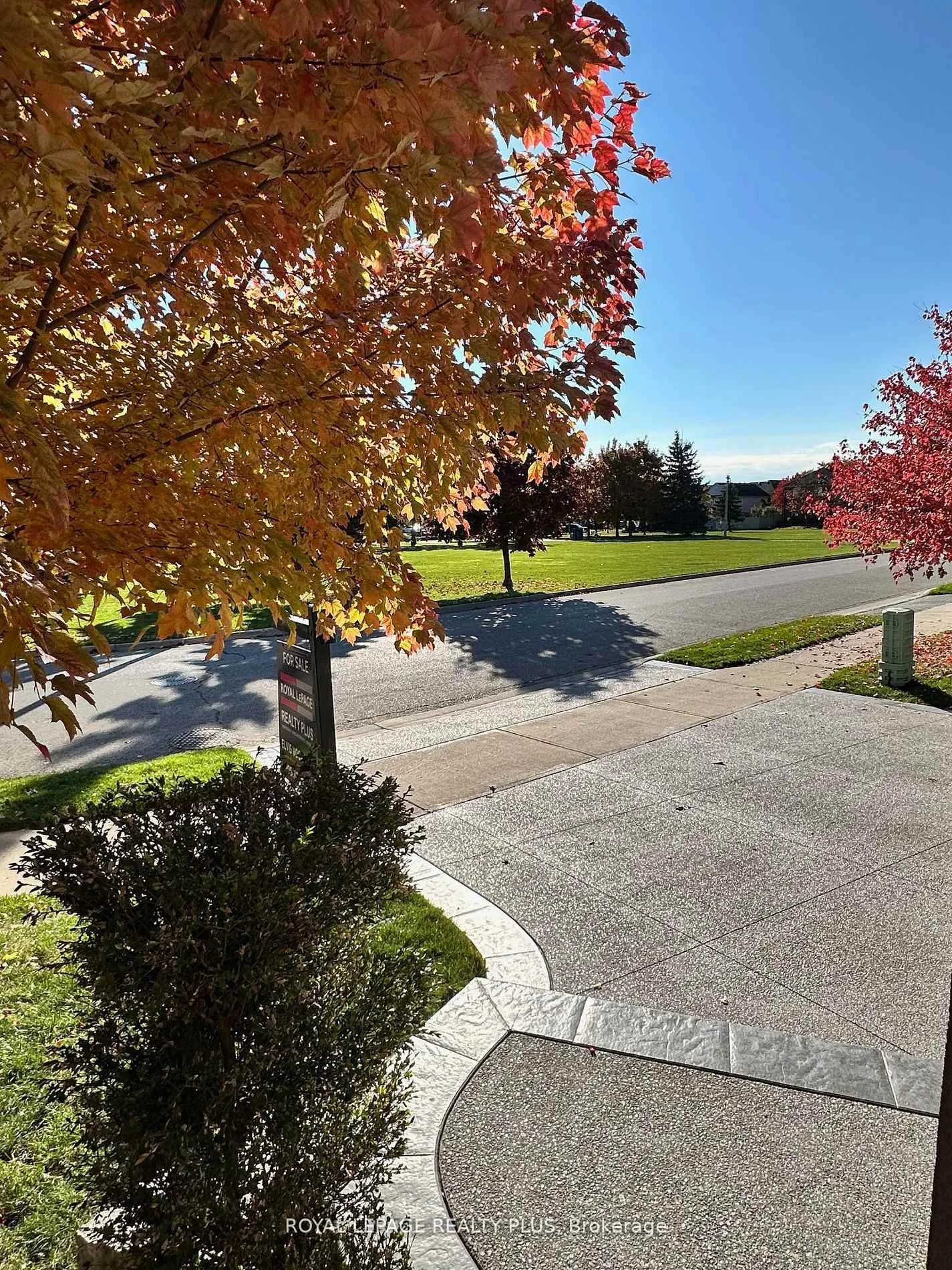 Photo 4 of 20 Navy Crescent, Brampton, Fletcher's Meadow — HOMEH