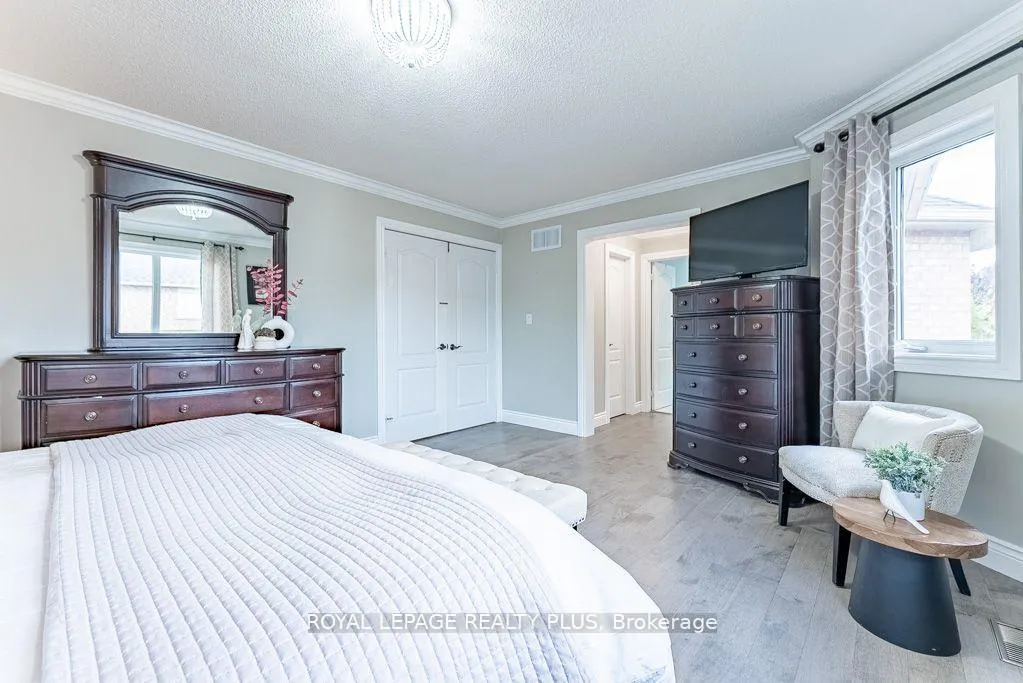 Photo 24 of 20 Navy Crescent, Brampton, Fletcher's Meadow — HOMEH