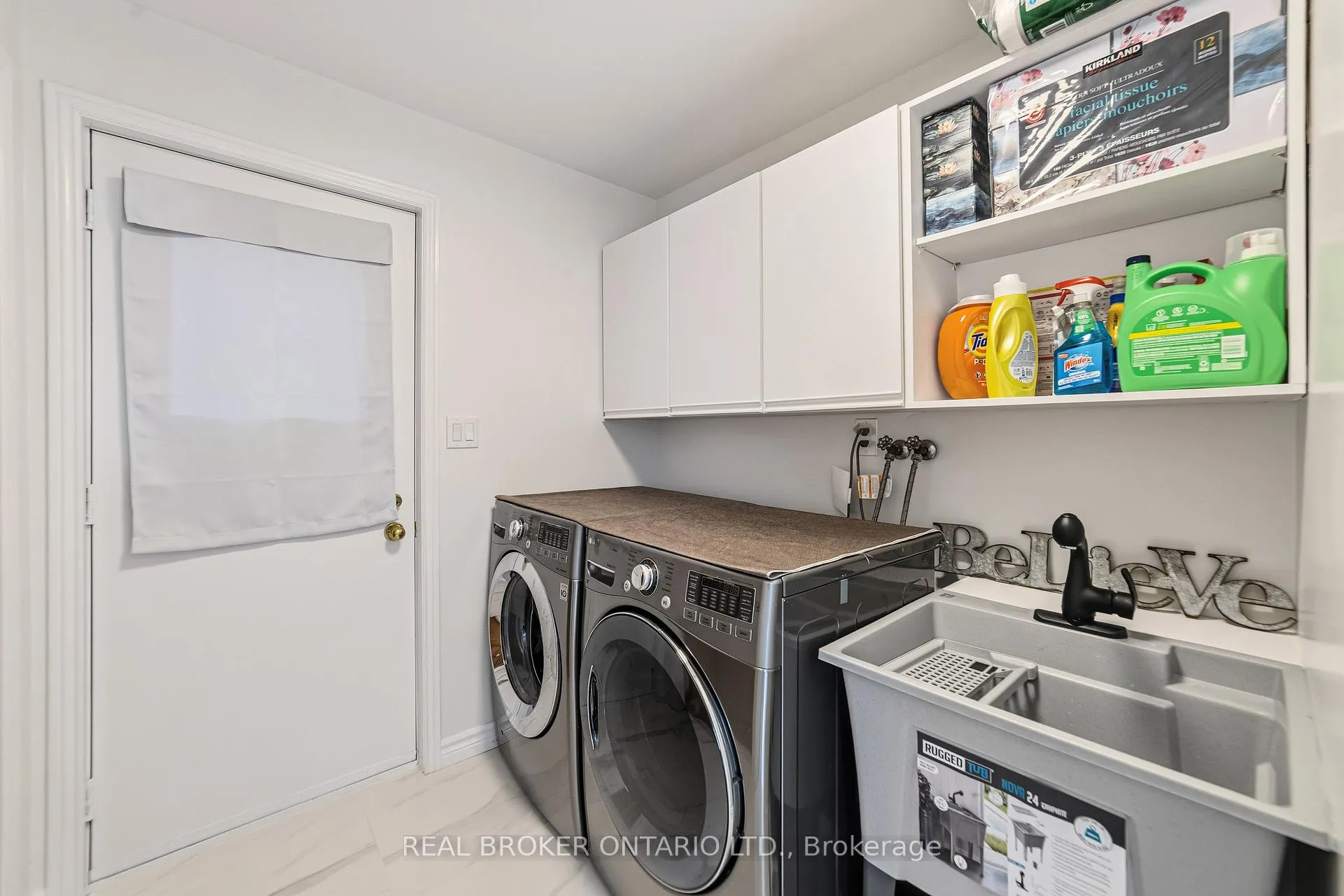 Photo 17 of 39 Templer Drive, Hamilton, Ancaster — HOMEH