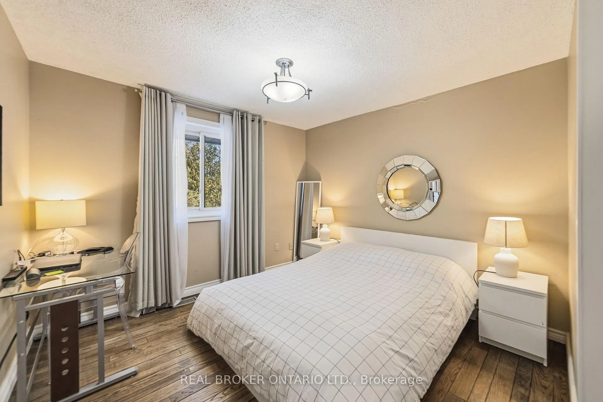 Photo 18 of 39 Templer Drive, Hamilton, Ancaster — HOMEH