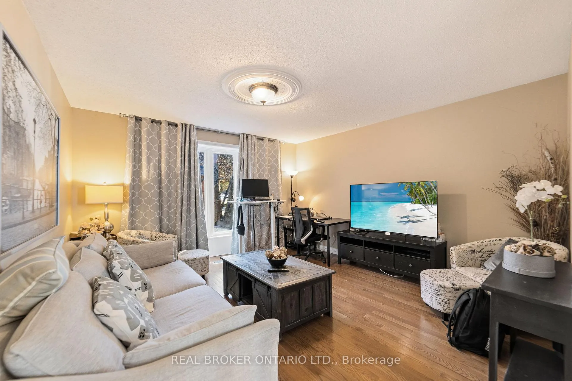 Photo 19 of 39 Templer Drive, Hamilton, Ancaster — HOMEH
