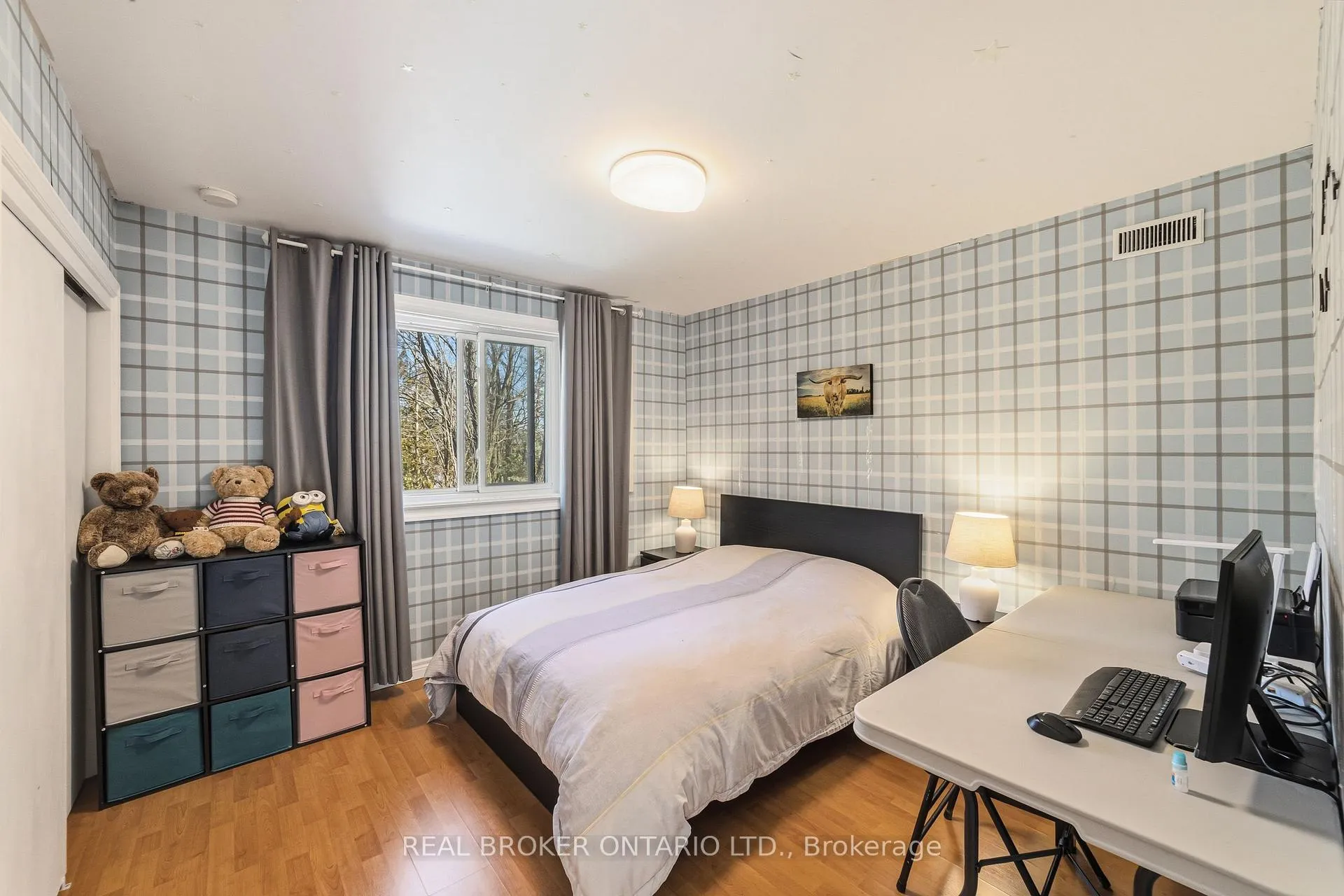 Photo 25 of 39 Templer Drive, Hamilton, Ancaster — HOMEH