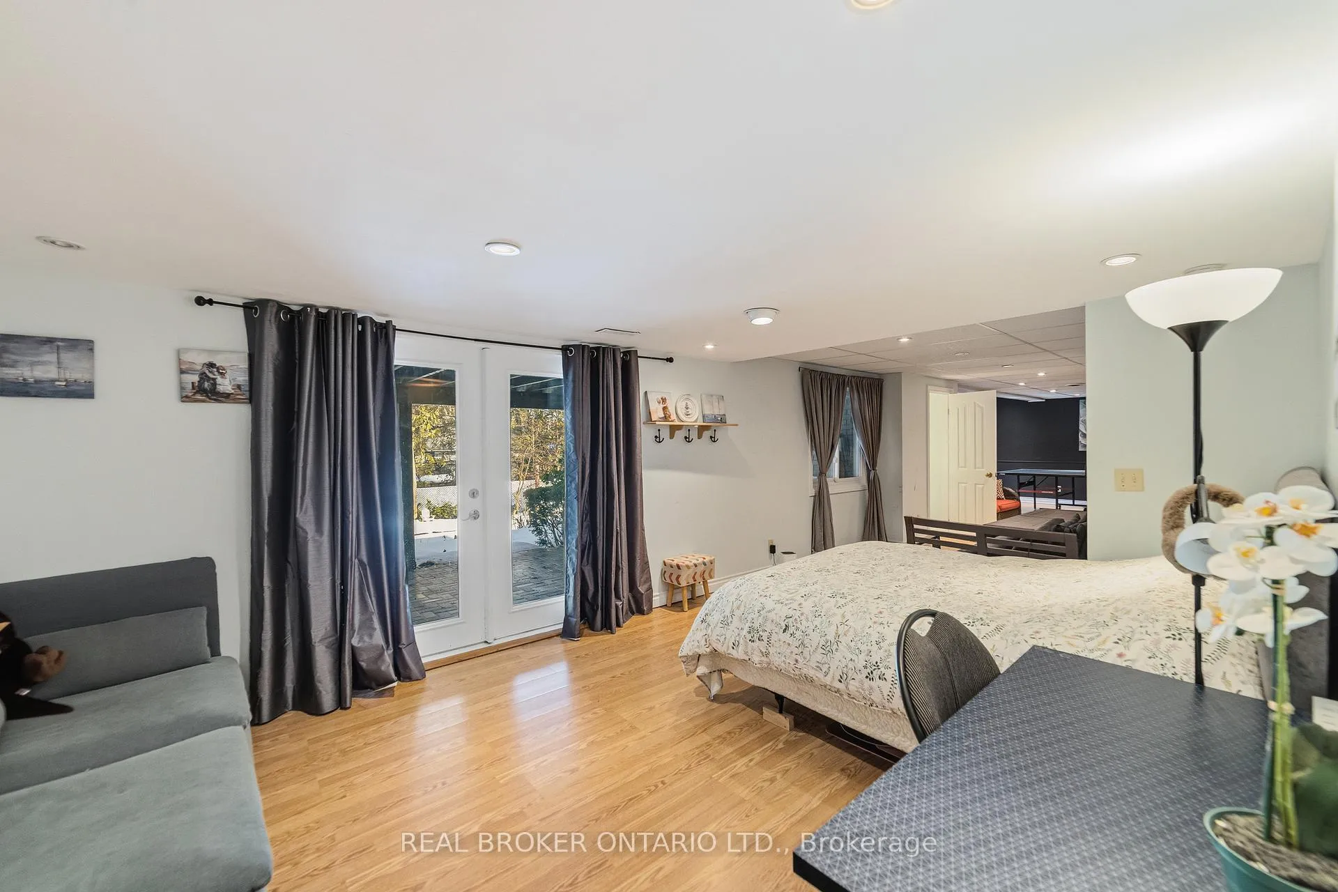 Photo 29 of 39 Templer Drive, Hamilton, Ancaster — HOMEH