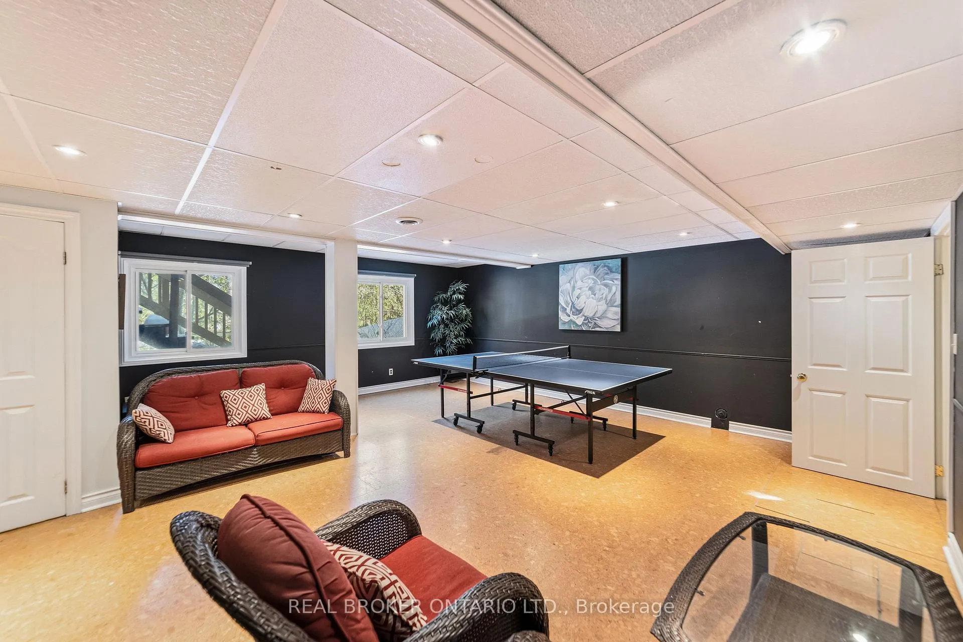 Photo 32 of 39 Templer Drive, Hamilton, Ancaster — HOMEH