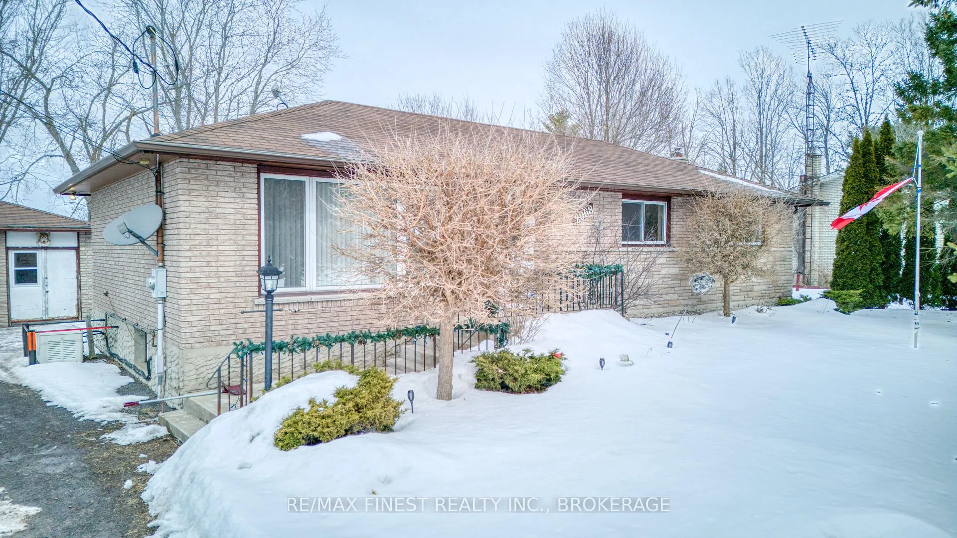 Photo 2 of 2068 Unity Road, Kingston, City North of 401 — HOMEH