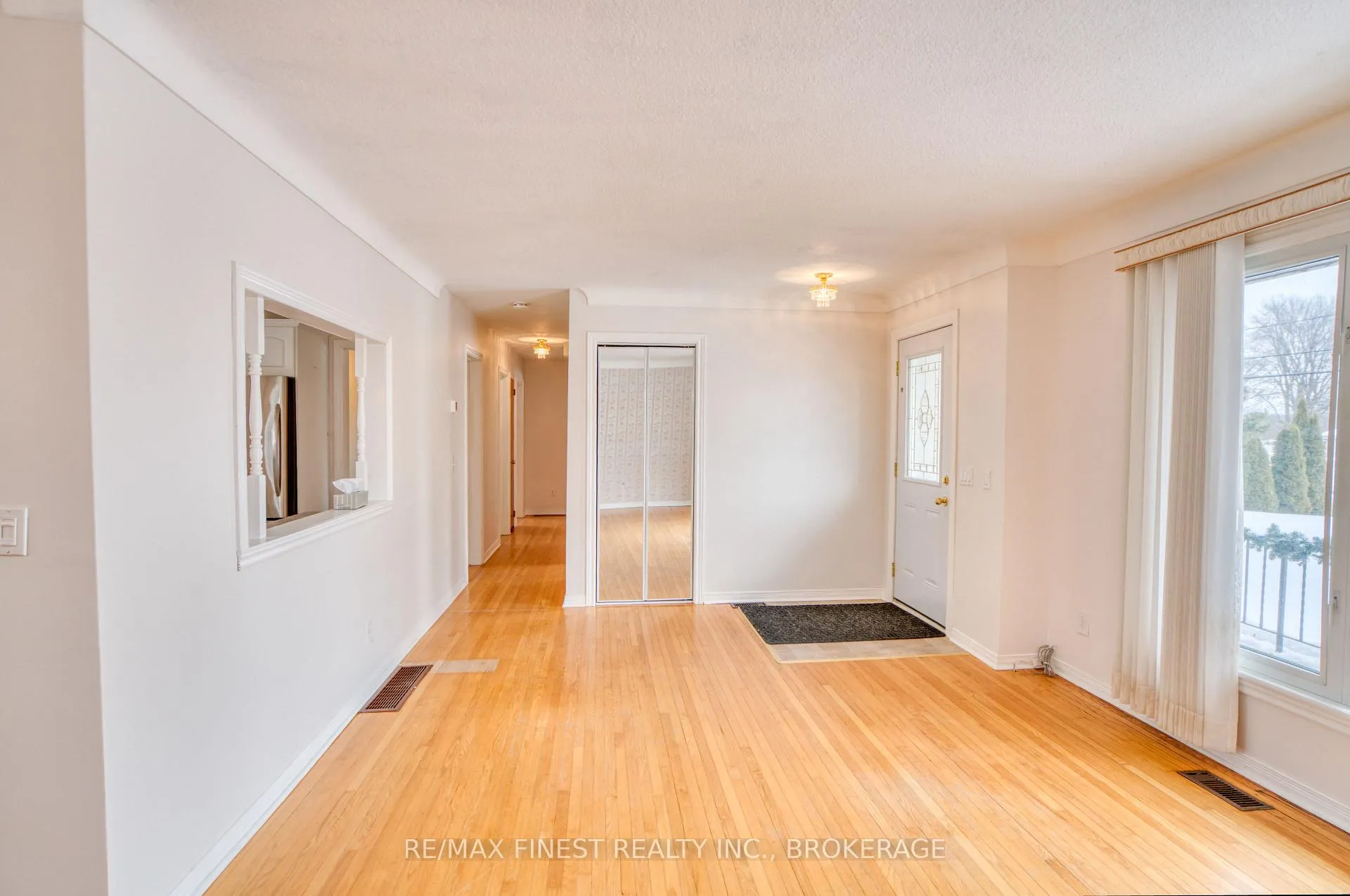 Photo 6 of 2068 Unity Road, Kingston, City North of 401 — HOMEH