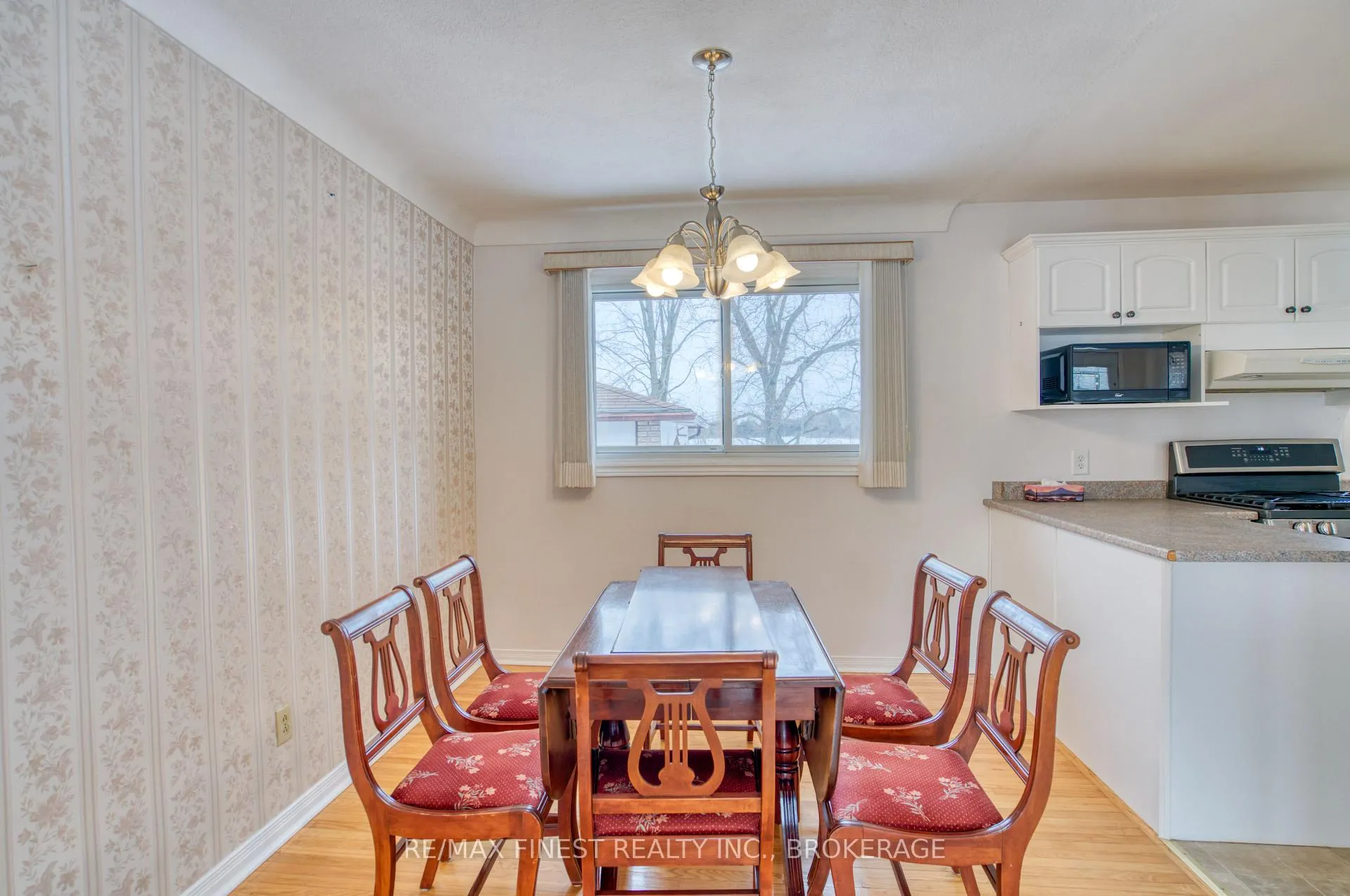 Photo 10 of 2068 Unity Road, Kingston, City North of 401 — HOMEH
