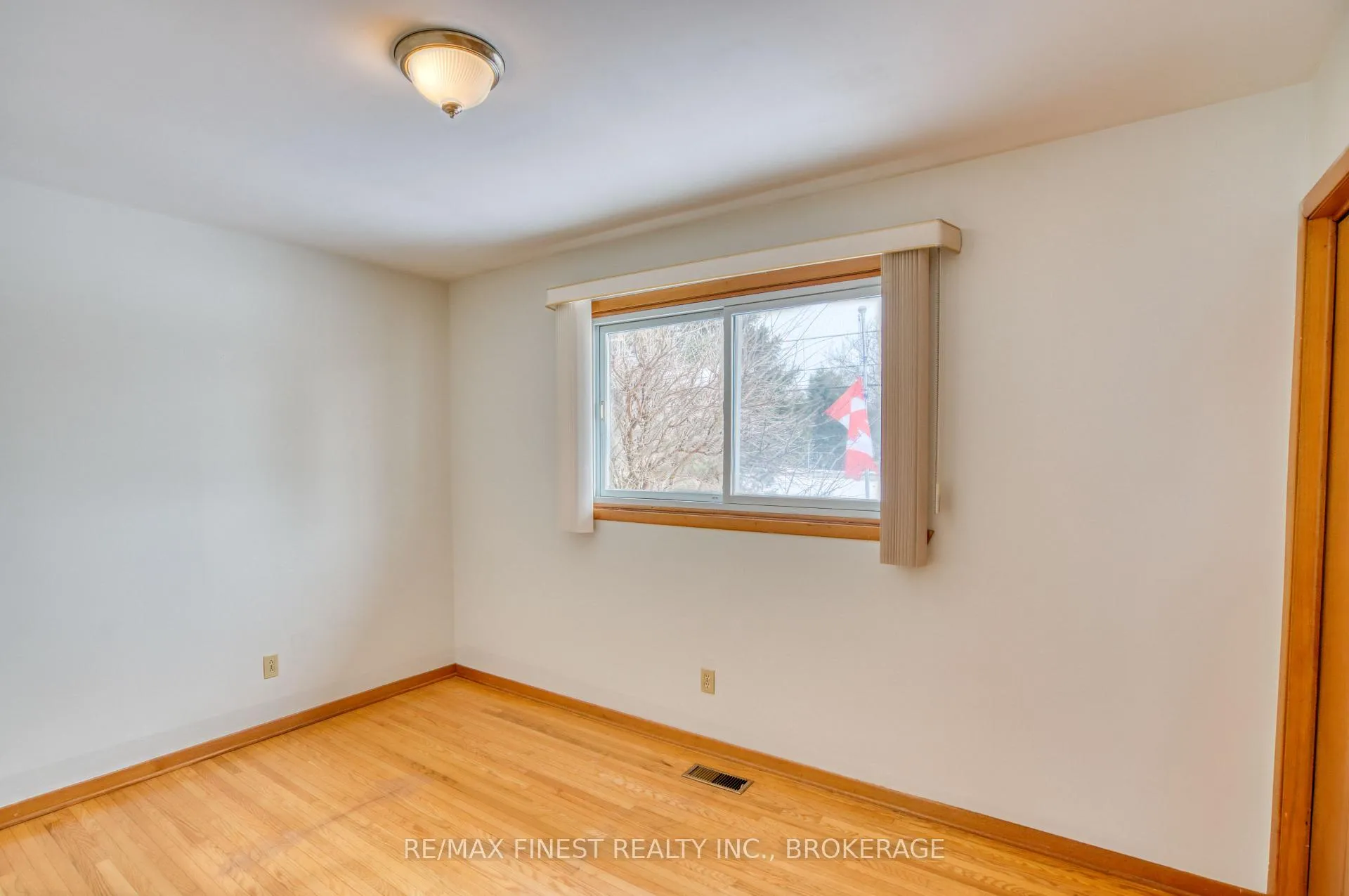 Photo 21 of 2068 Unity Road, Kingston, City North of 401 — HOMEH