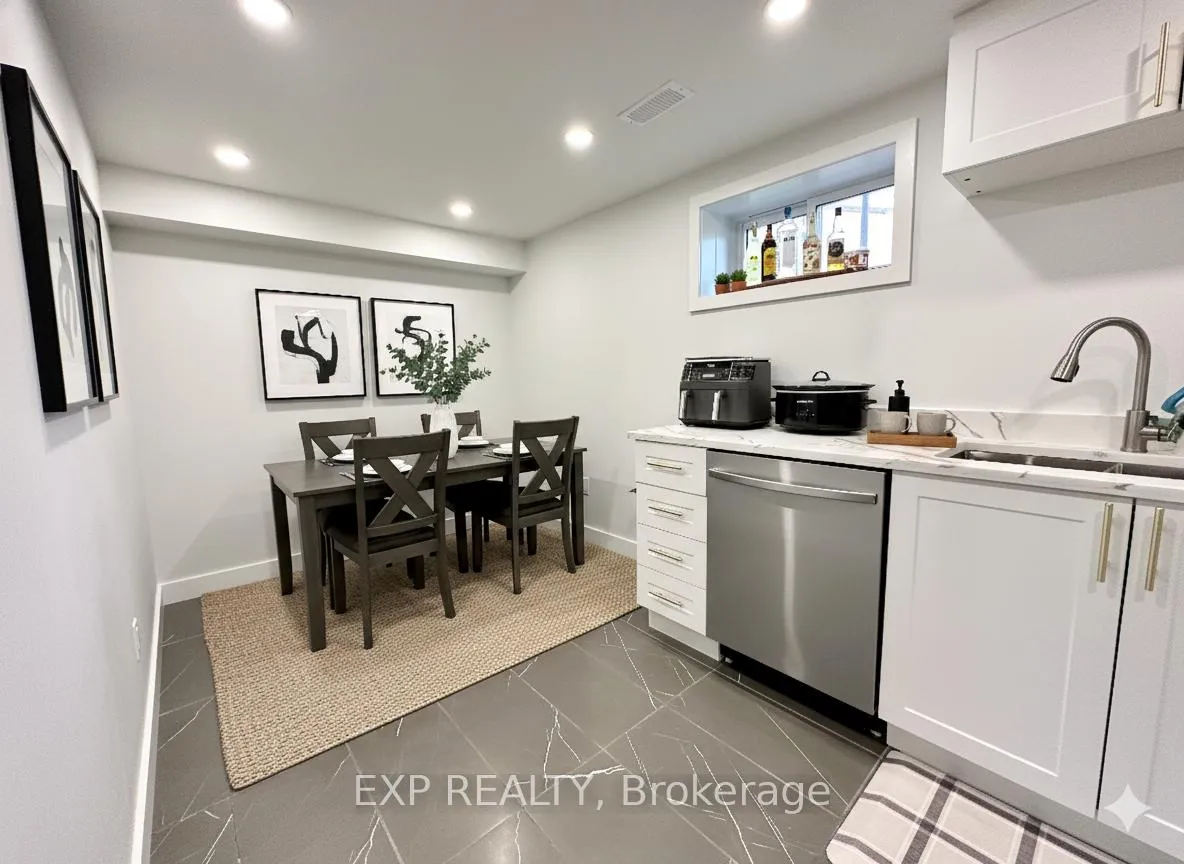 Photo 4 of Unit B, 44 Sherry Lane, Ottawa, Manordale — HOMEH
