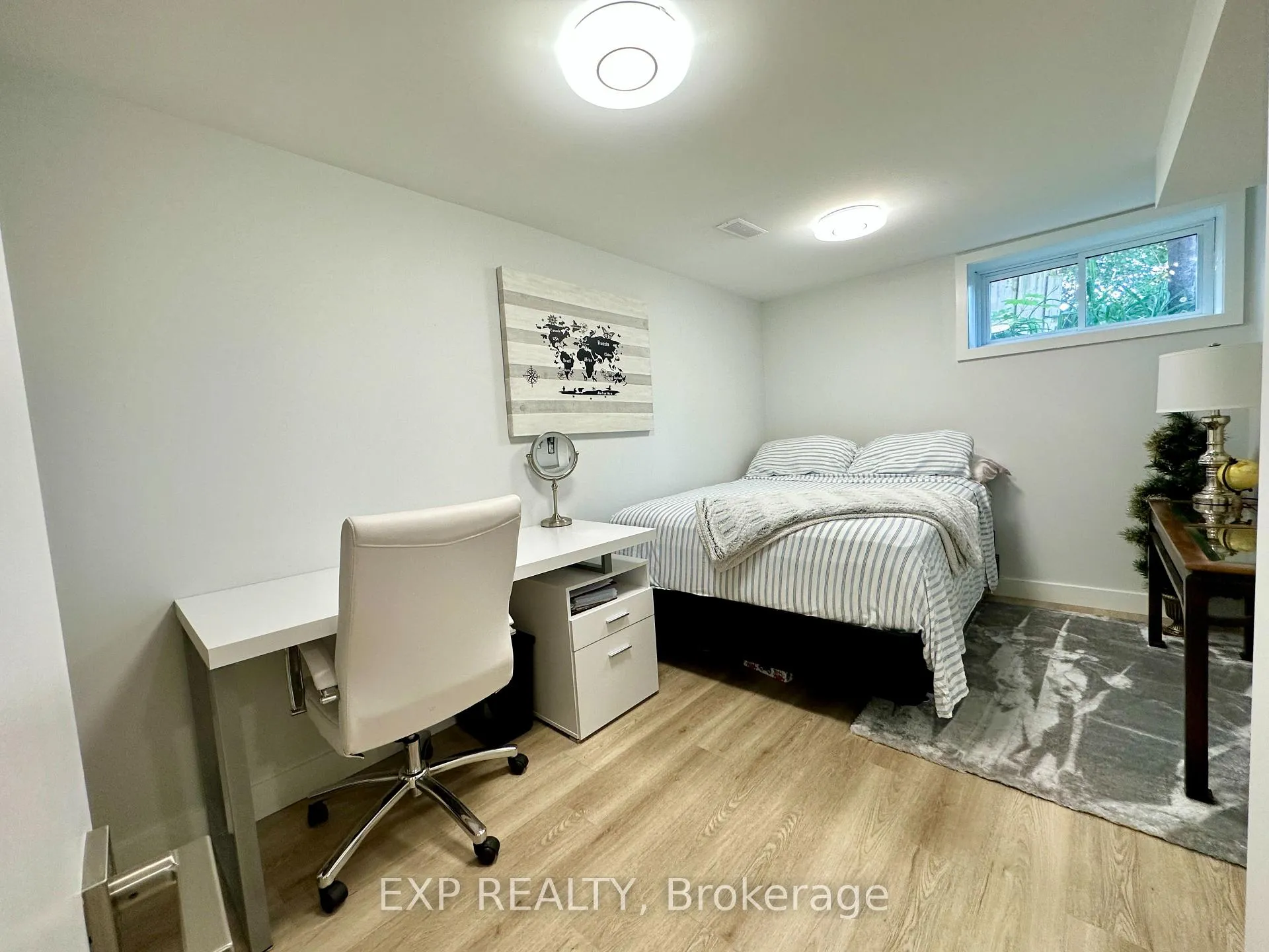 Photo 11 of Unit B, 44 Sherry Lane, Ottawa, Manordale — HOMEH
