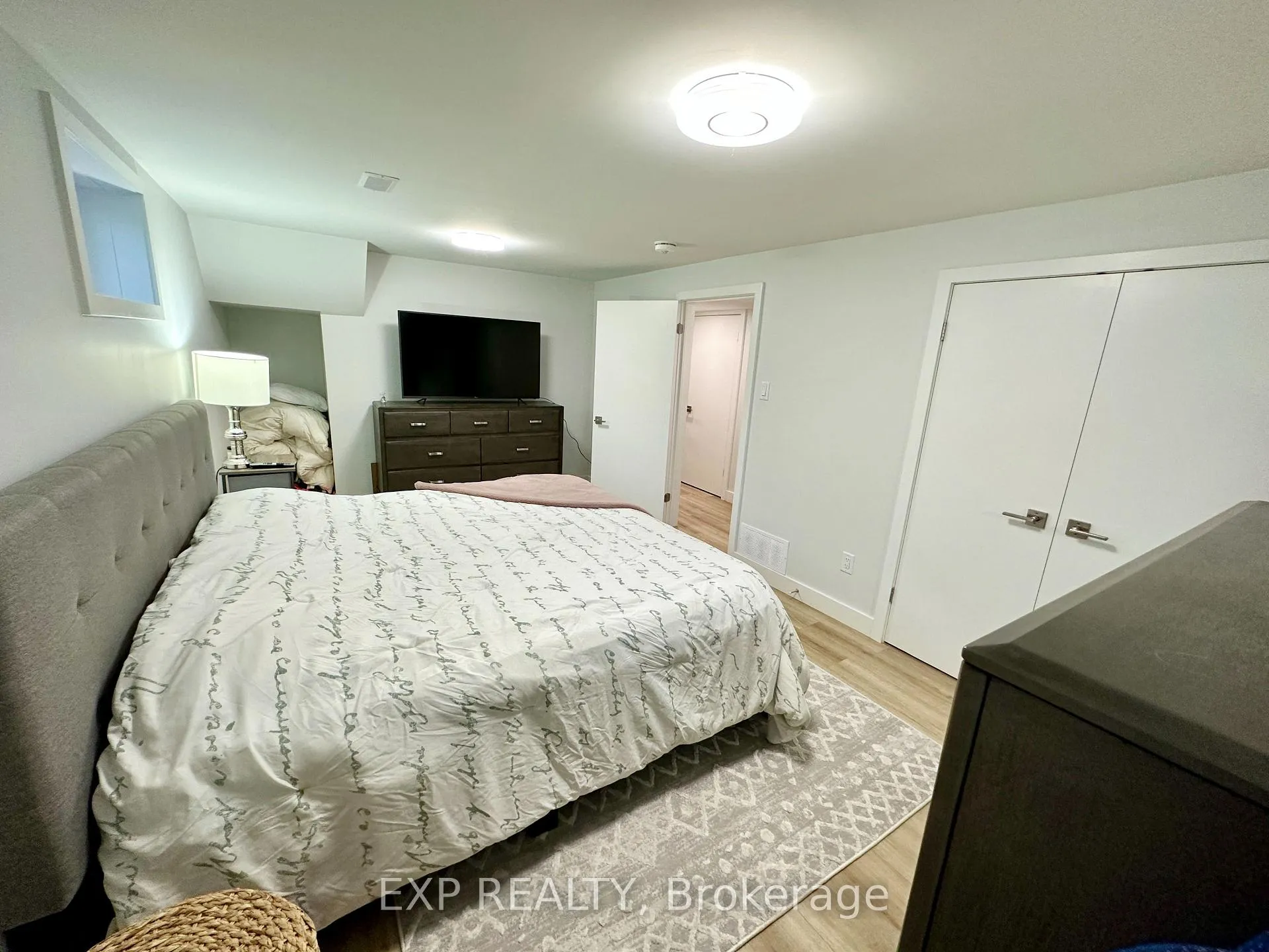 Photo 14 of Unit B, 44 Sherry Lane, Ottawa, Manordale — HOMEH